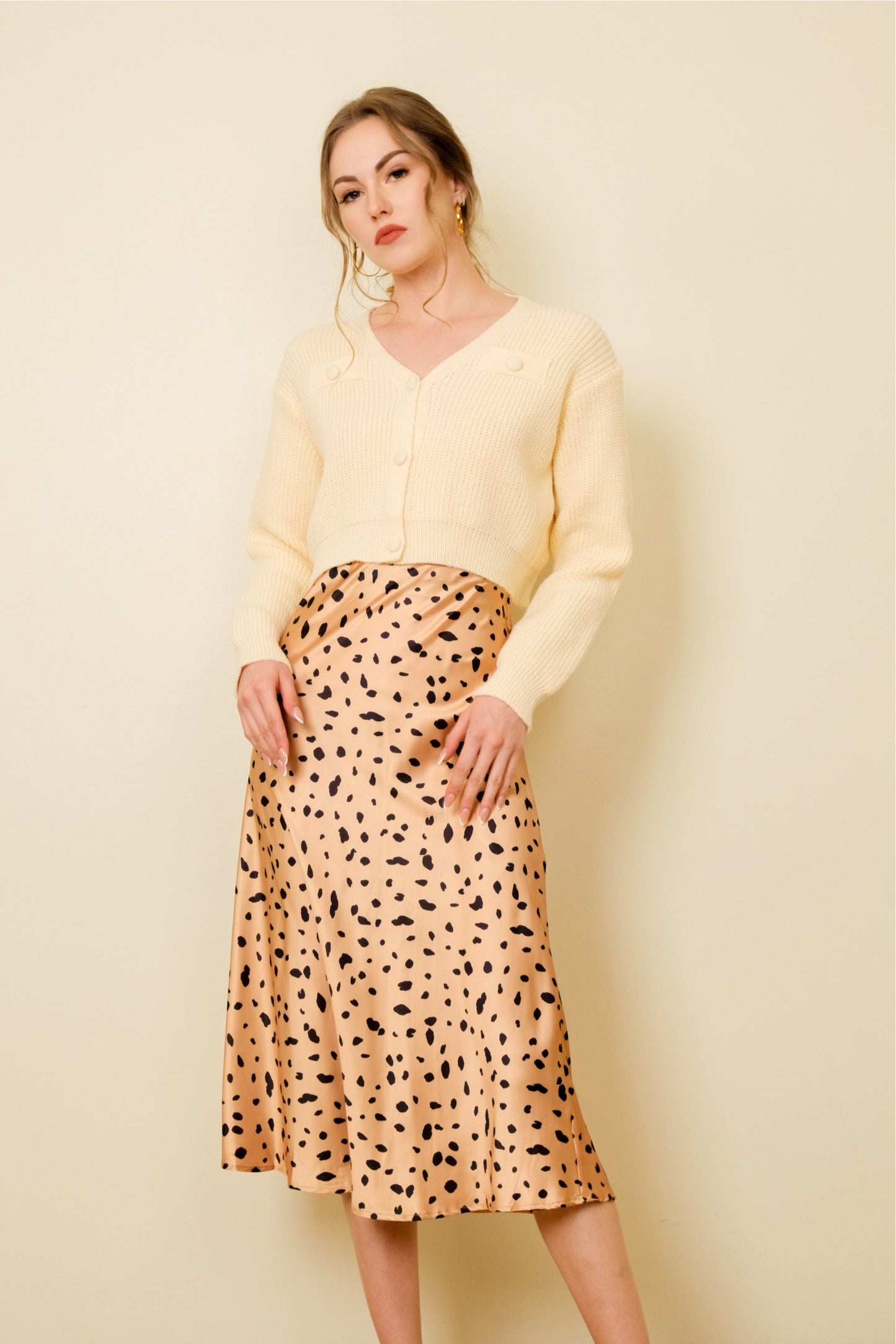 ZENAB TOP IN CREAM