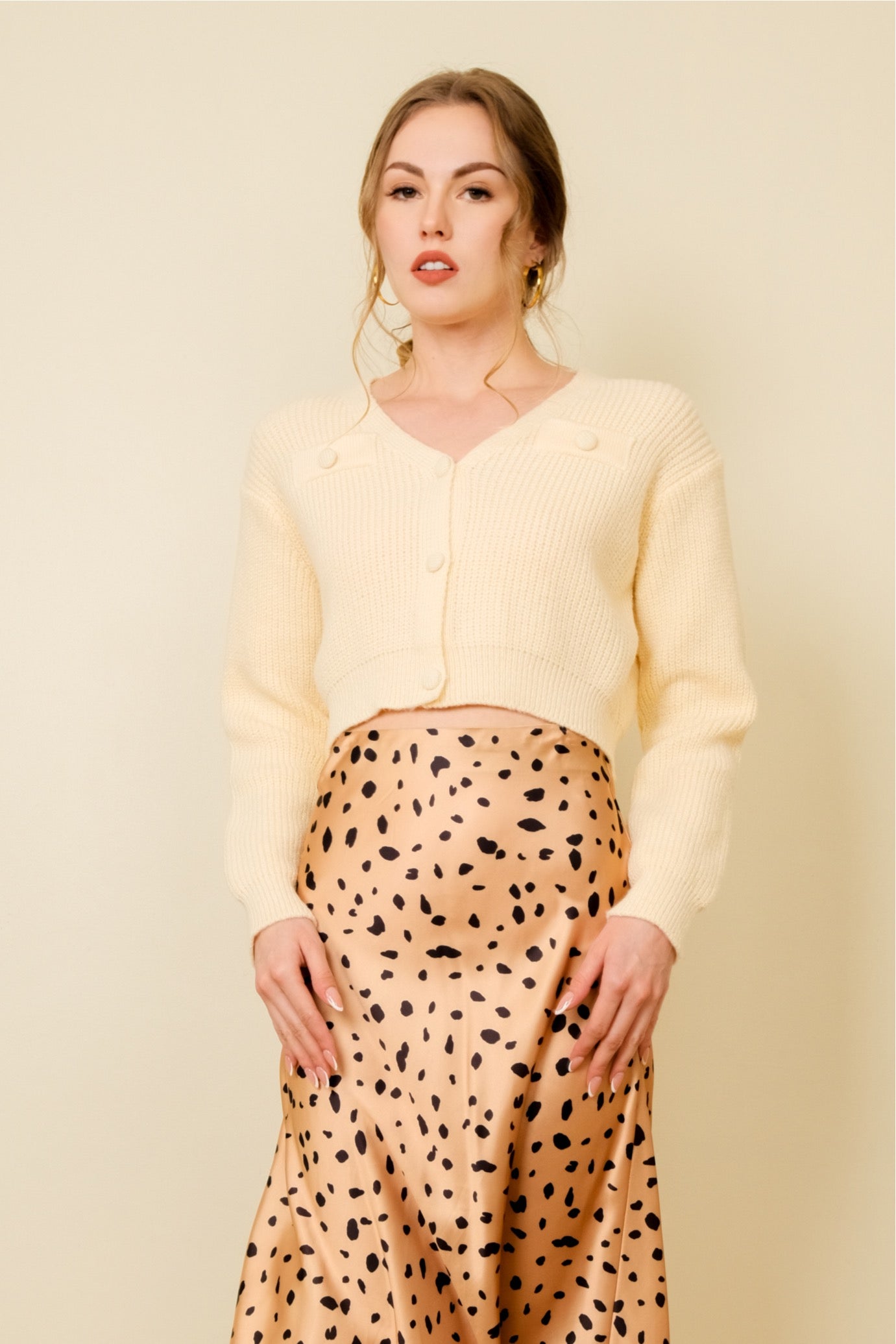 ZENAB TOP IN CREAM