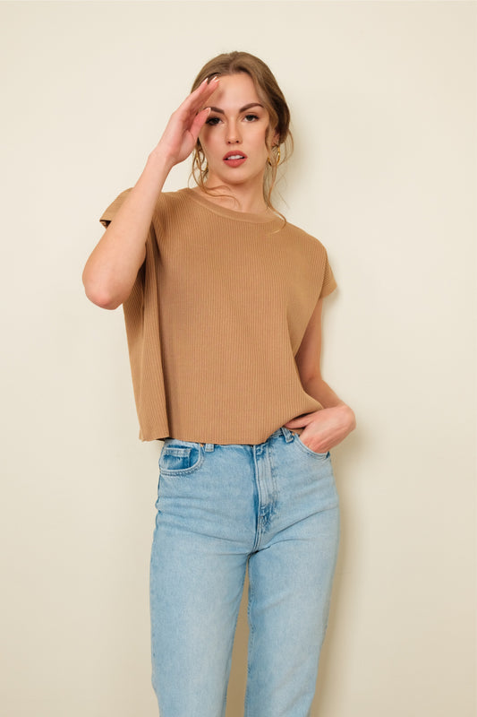 CLYVE TOP IN CARAMEL