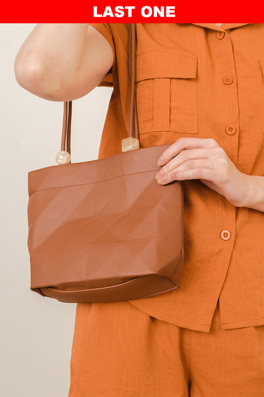 ALL MINE SHOULDER BAG IN BREWED