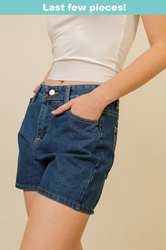 WILLA SHORTS IN DARK DENIM