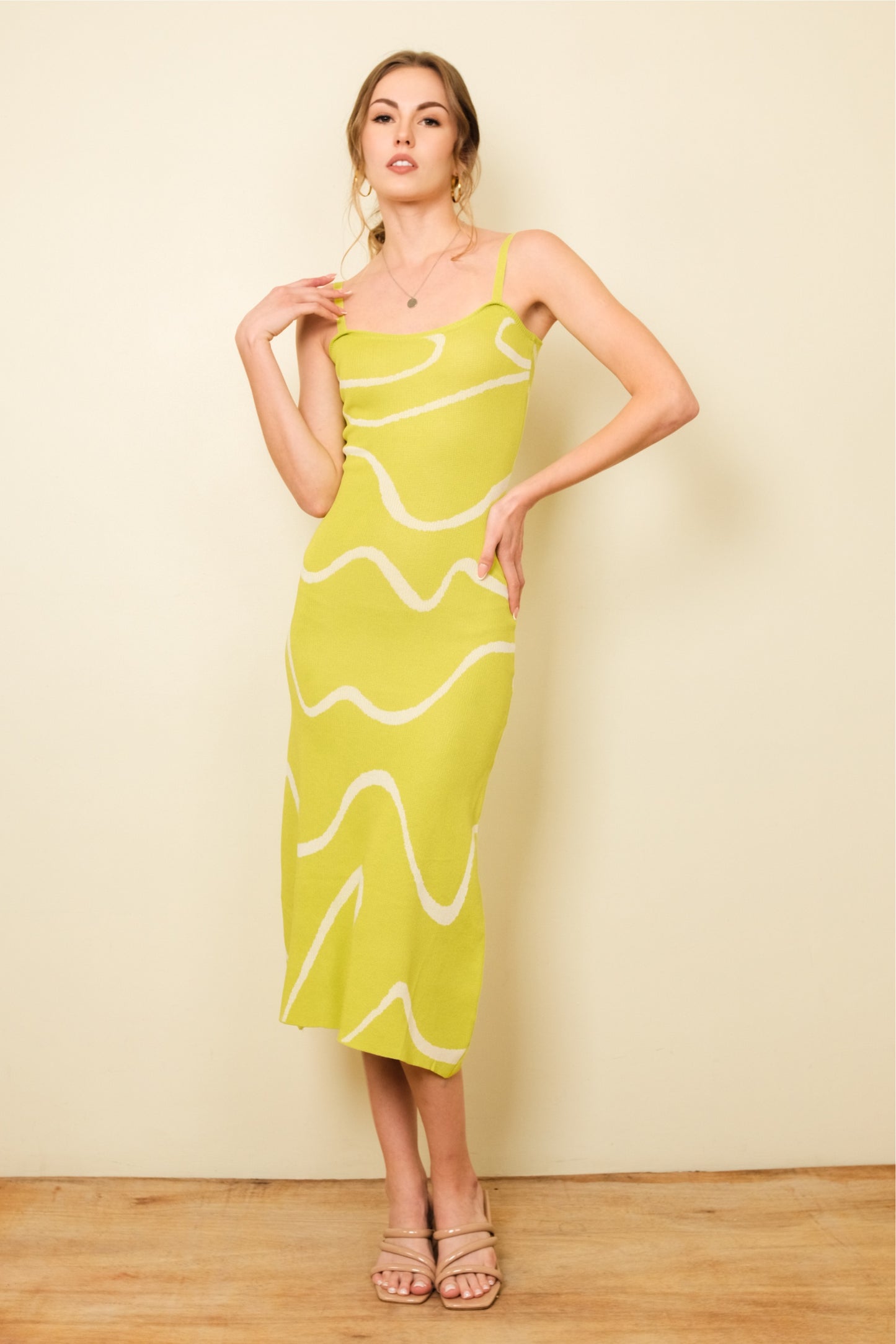 MENCHI DRESS IN LIME