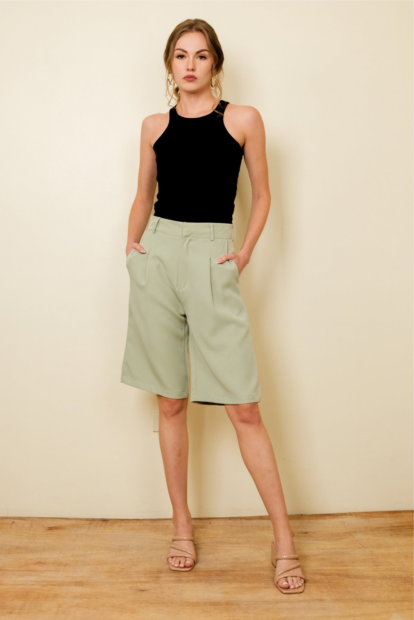 SHIERA TOP IN BLACK