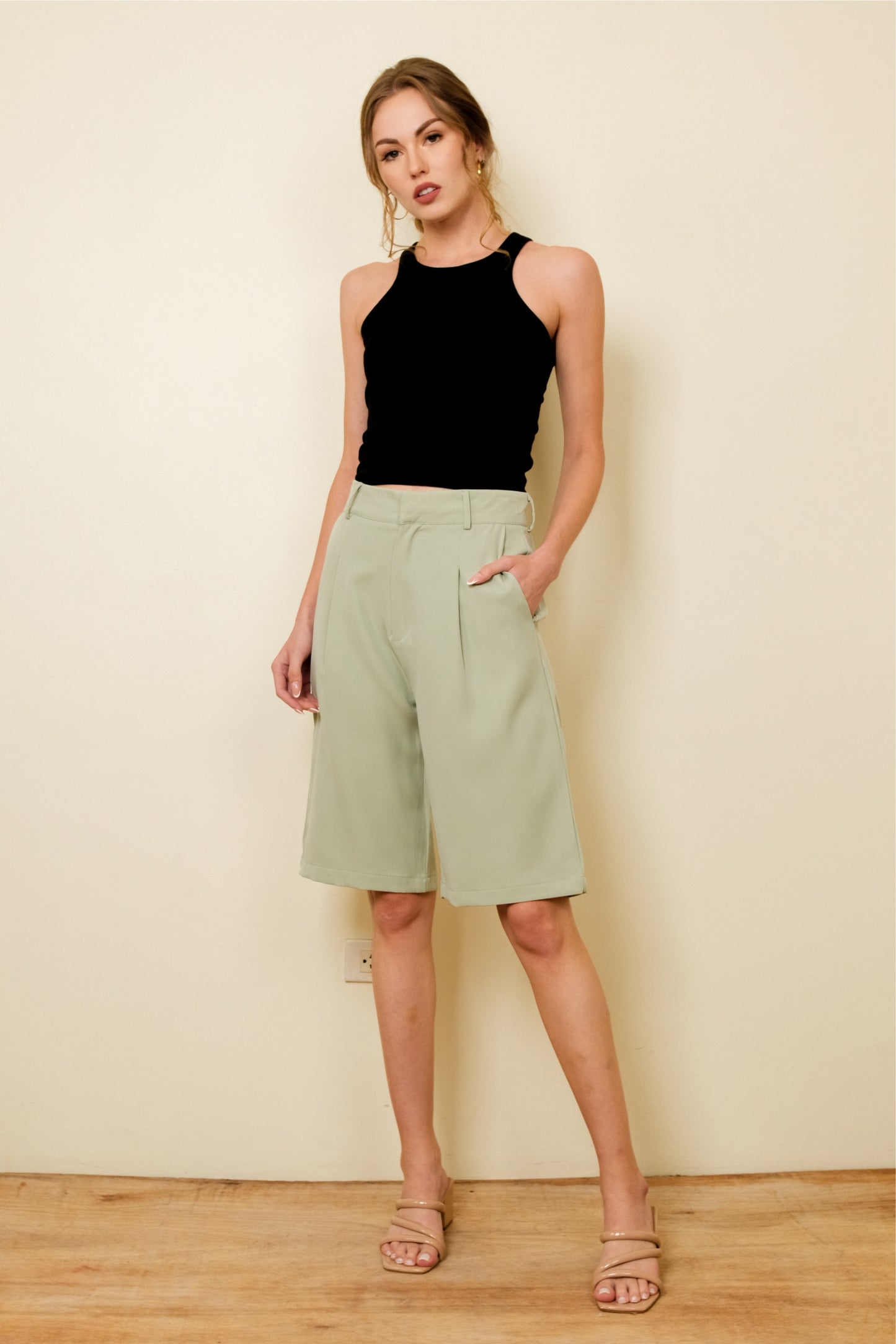 SHIERA TOP IN BLACK