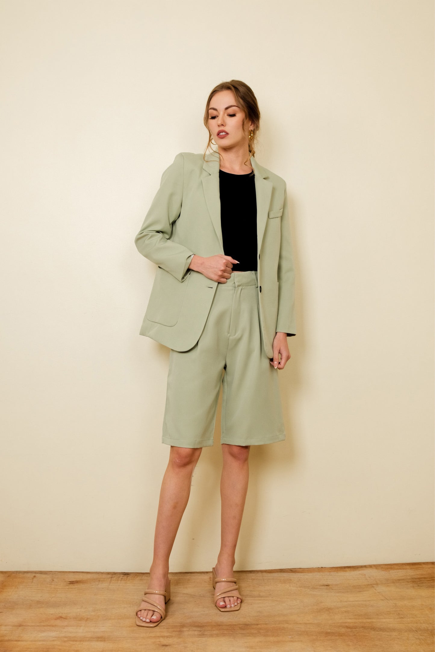 CINDY BLAZER