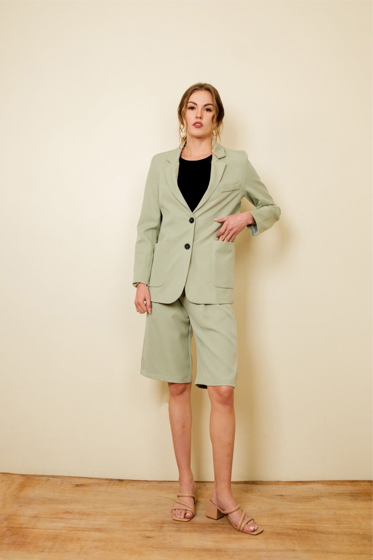 CINDY BLAZER