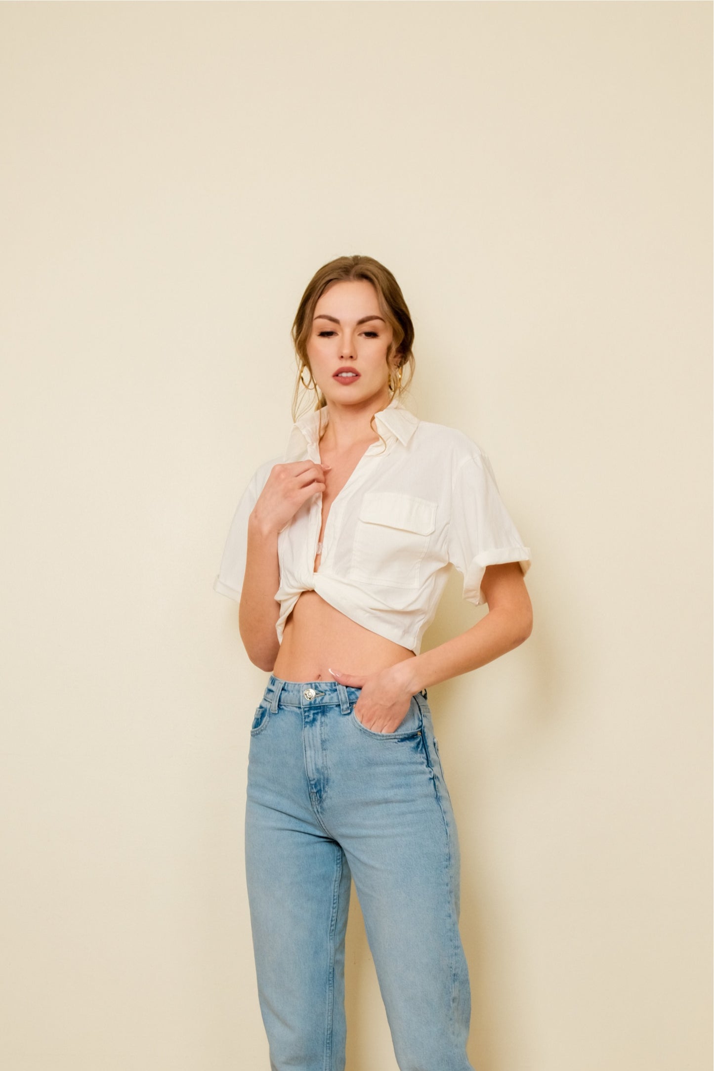 VELLY TOP IN WHITE