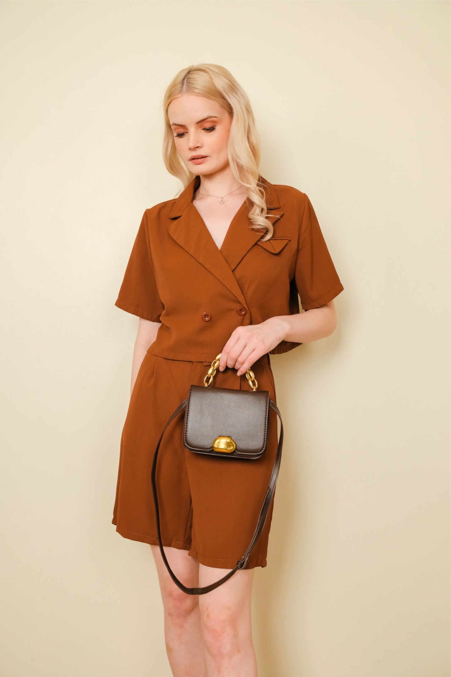 YOUR HIGHNESS SHOULDER BAG