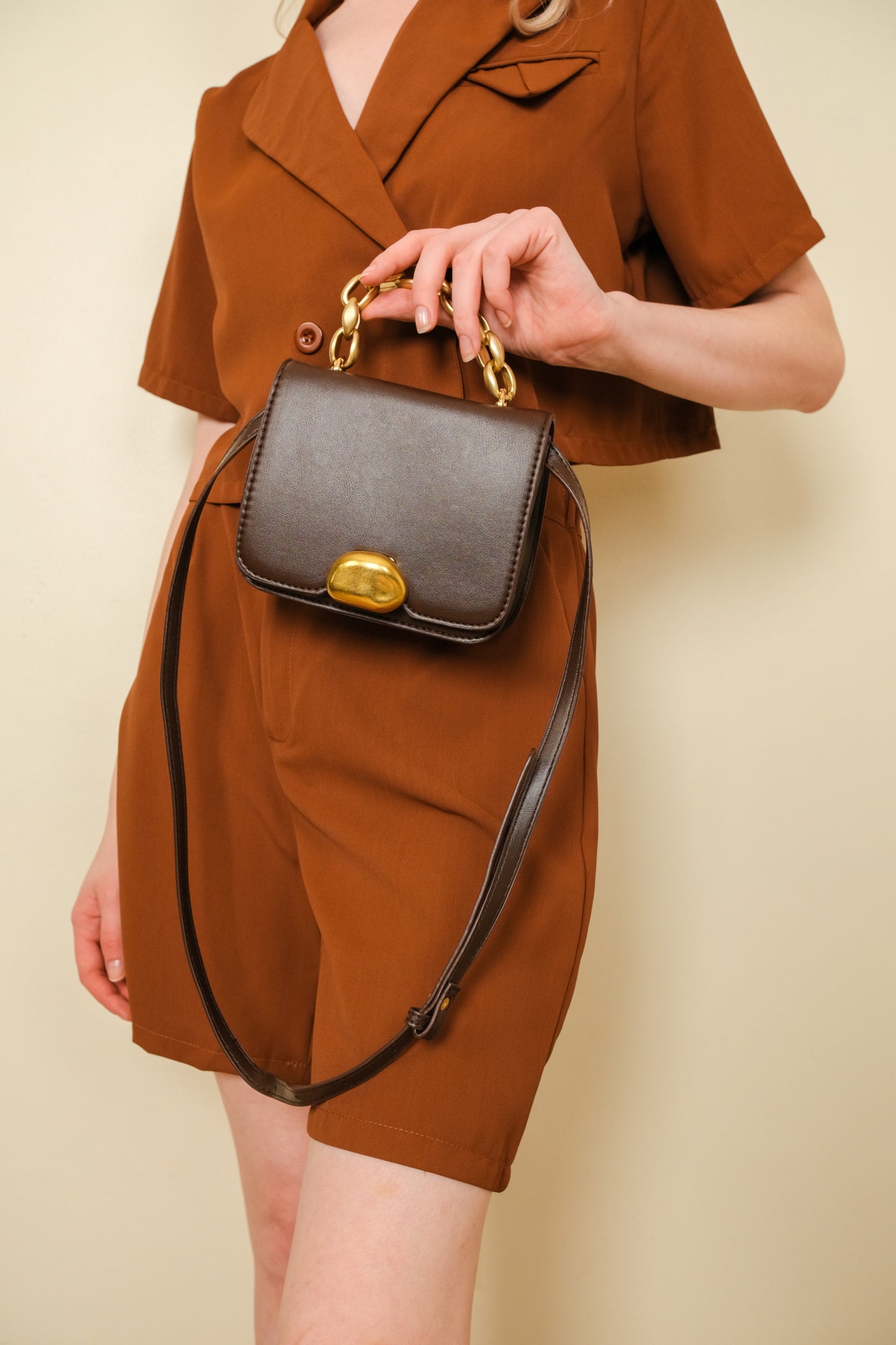 YOUR HIGHNESS SHOULDER BAG
