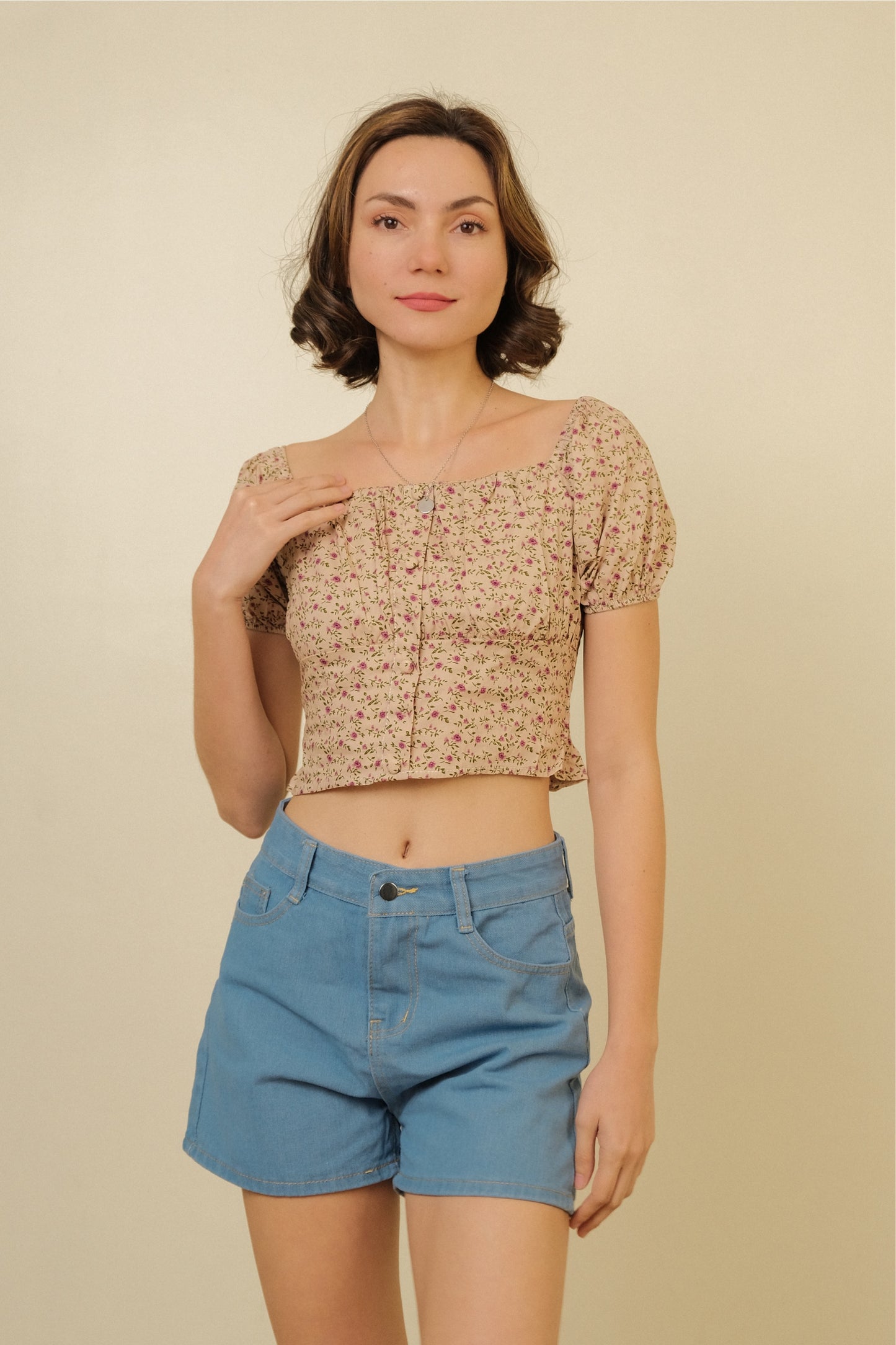 WILLA SHORTS IN LIGHT DENIM