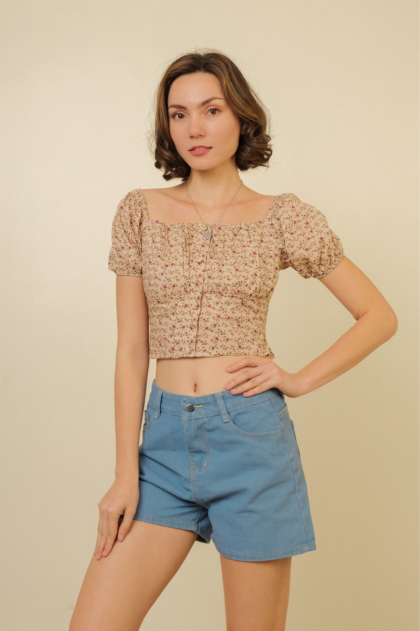 WILLA SHORTS IN LIGHT DENIM