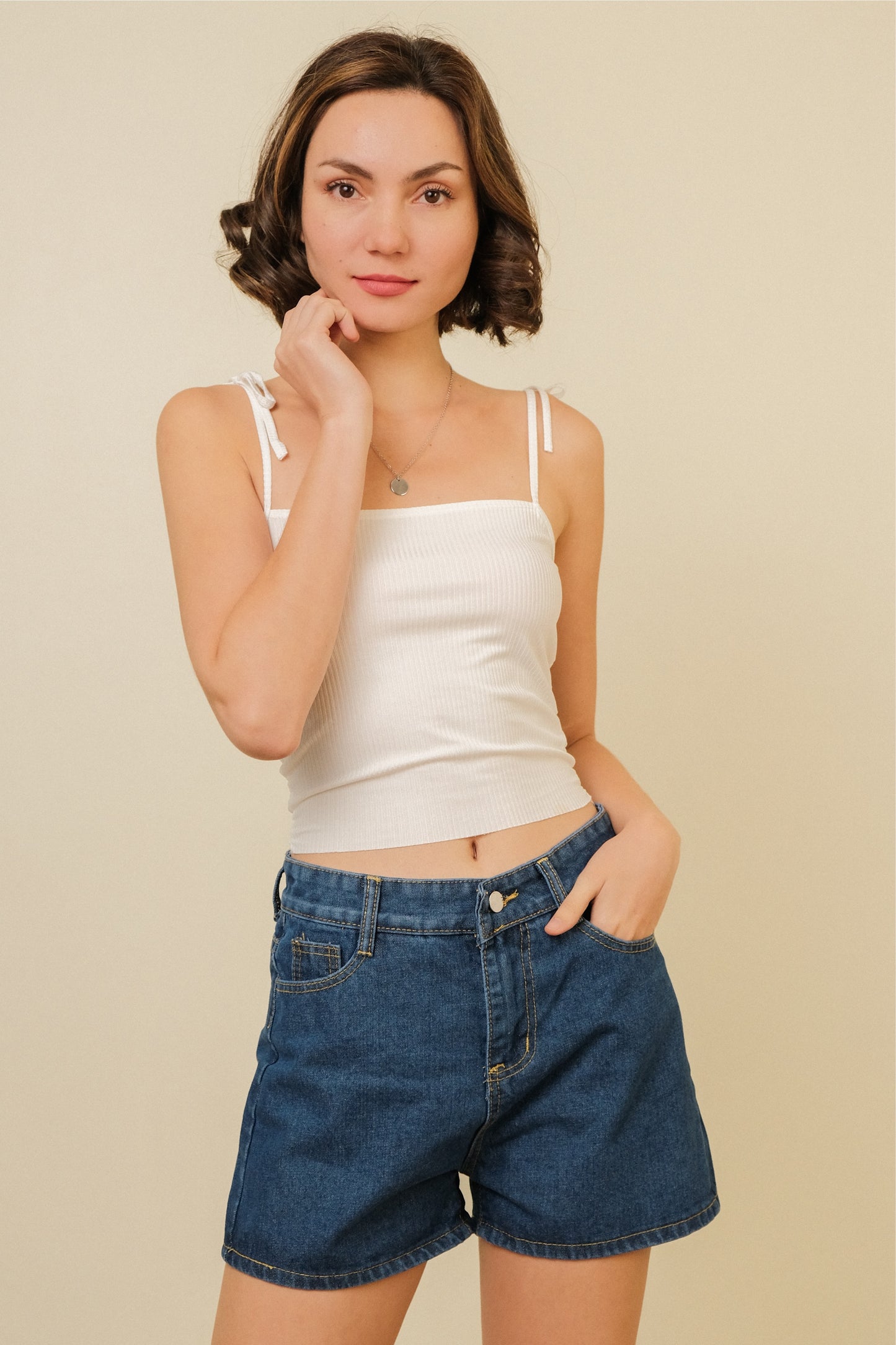 WILLA SHORTS IN DARK DENIM