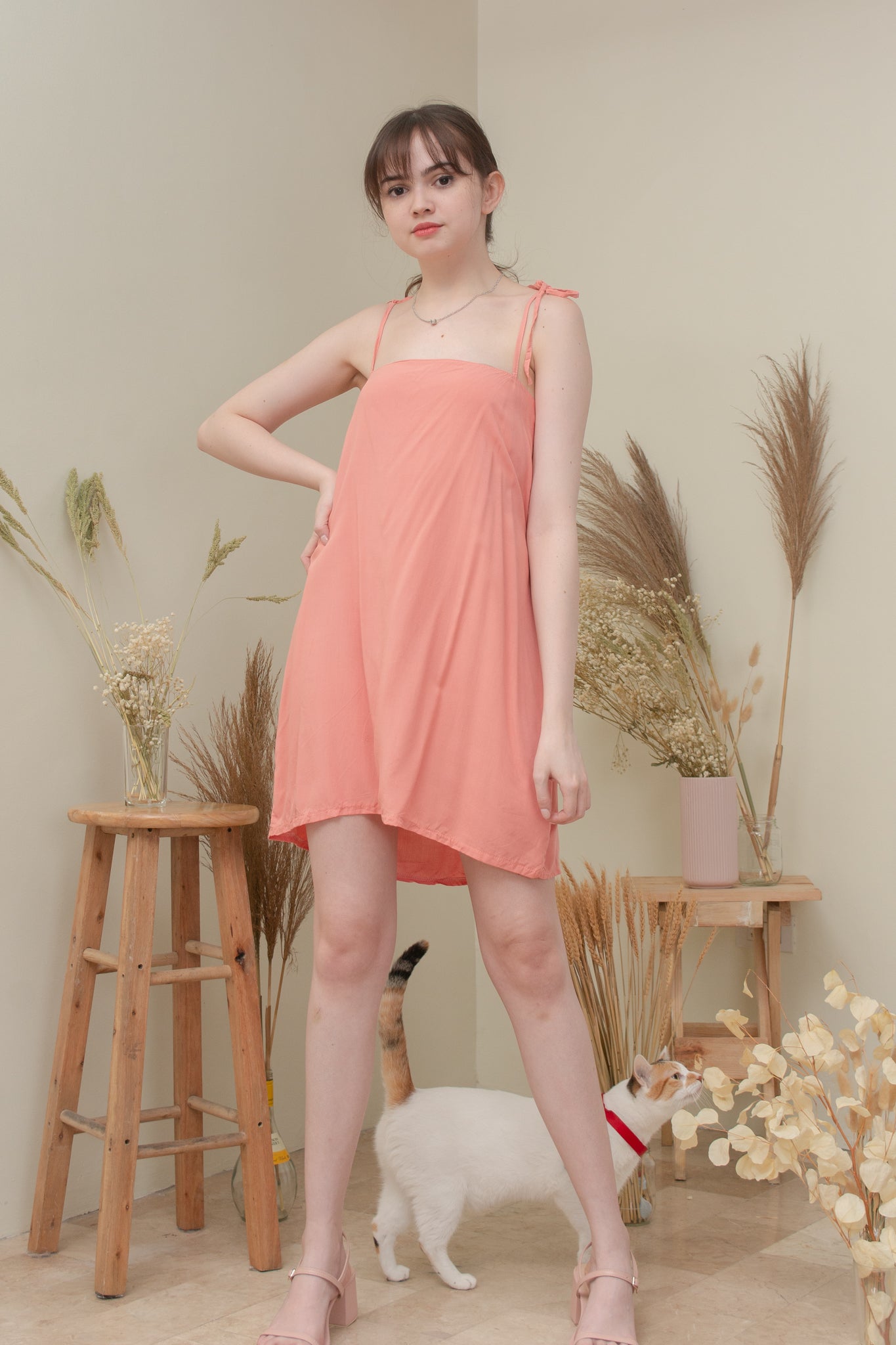 LENNON DRESS IN PEACH