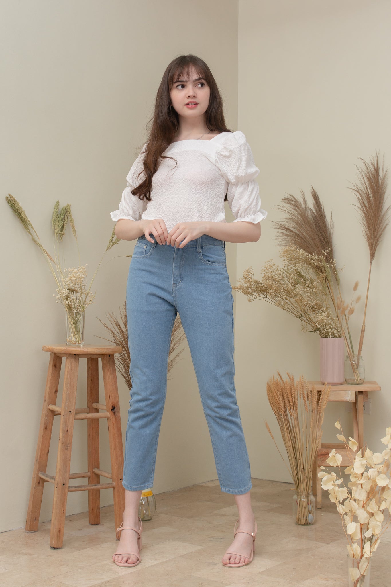 KARA MOM JEANS IN SEMI DARK WASH