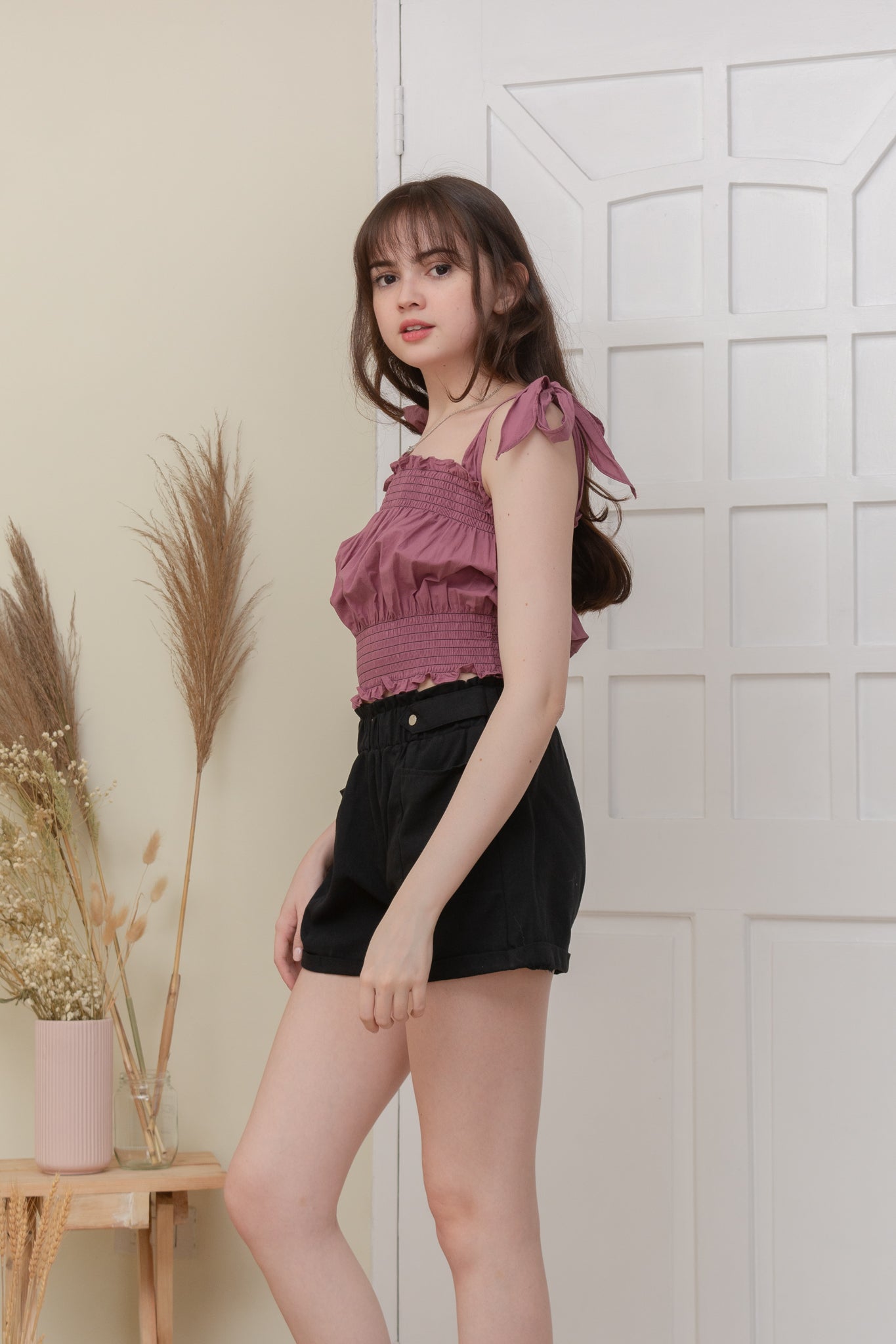 STEVIE SHORTS IN BLACK