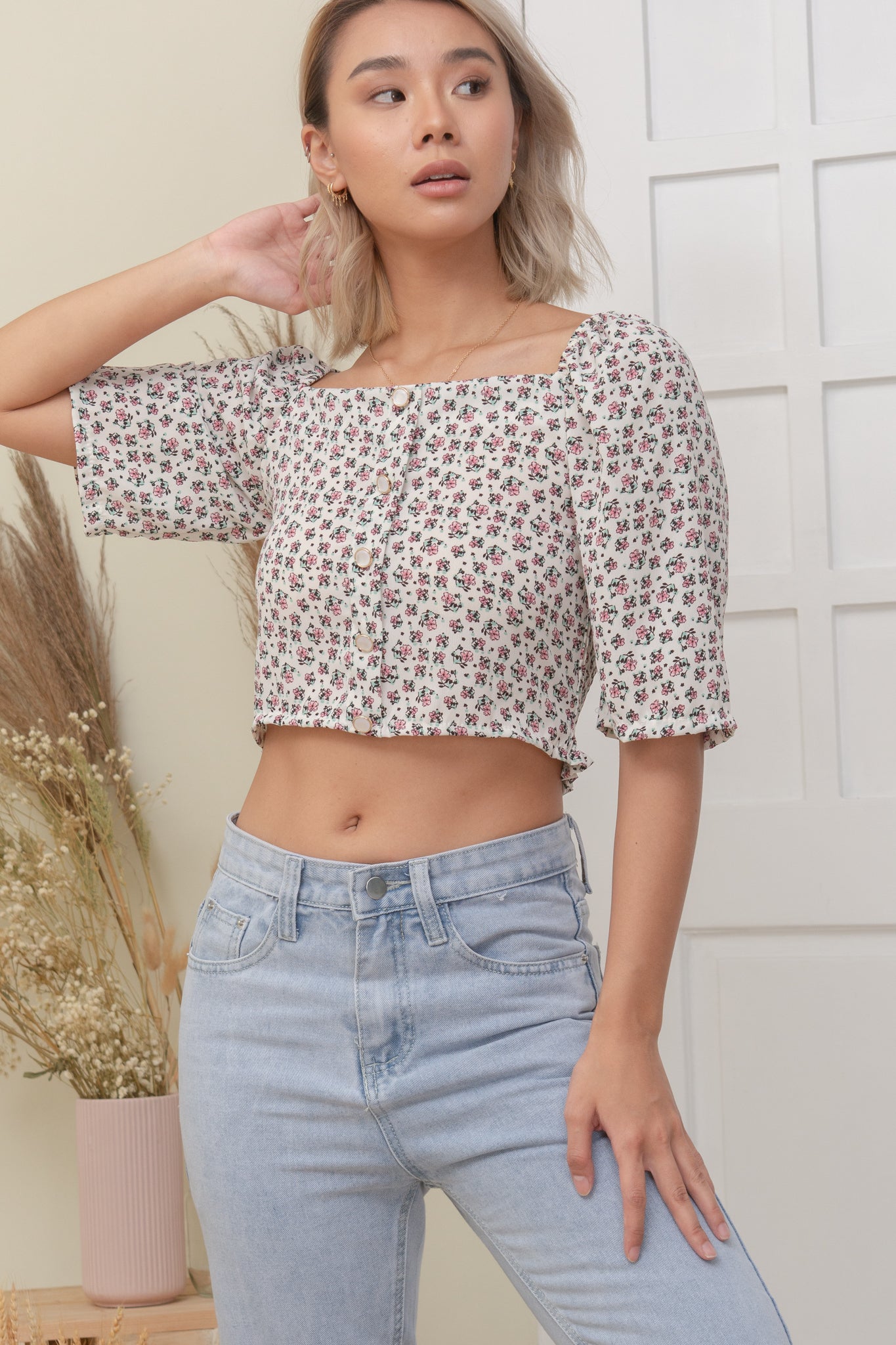 QUINN TOP IN WHITE