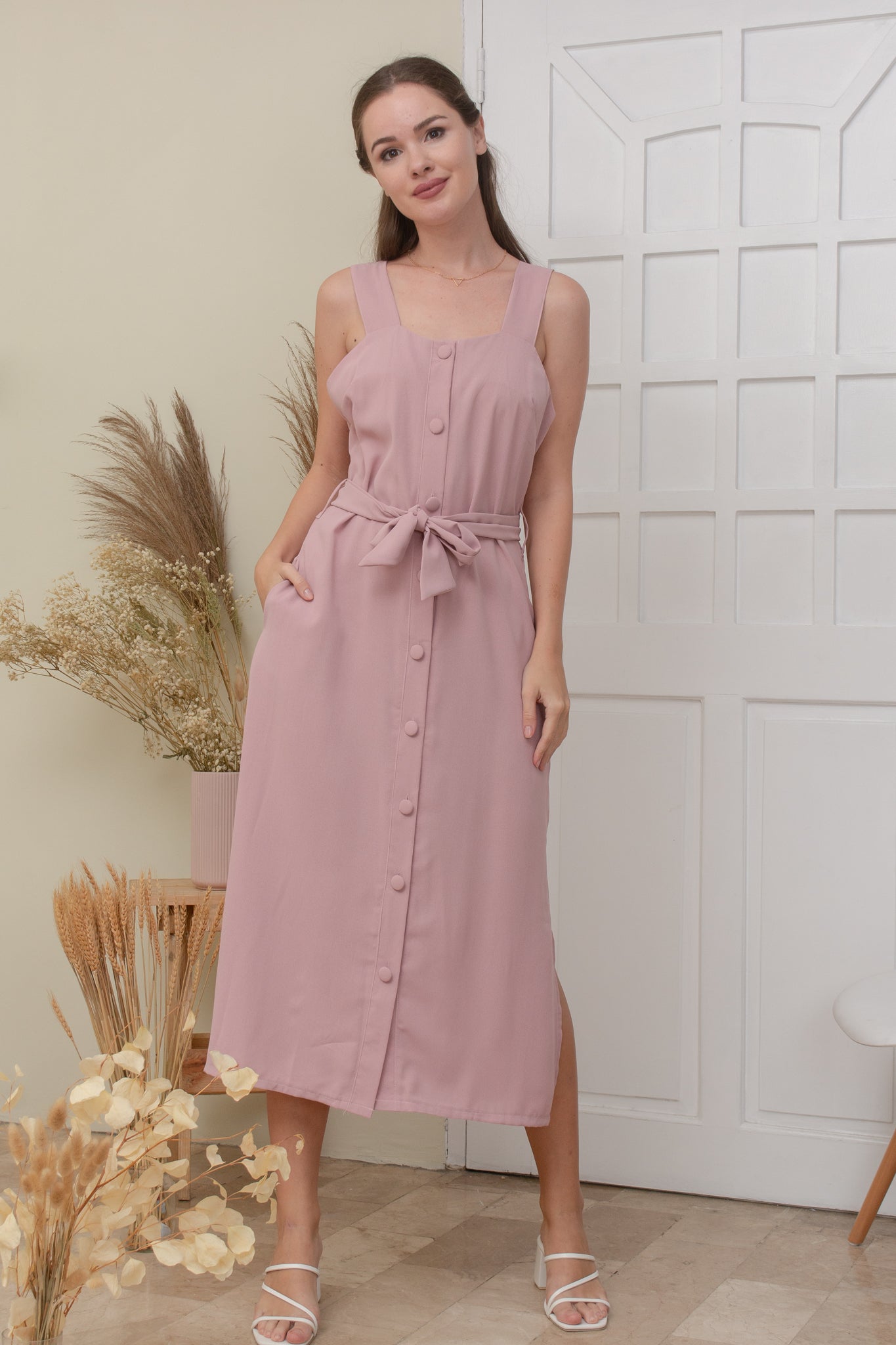 CORA DRESS IN PINK