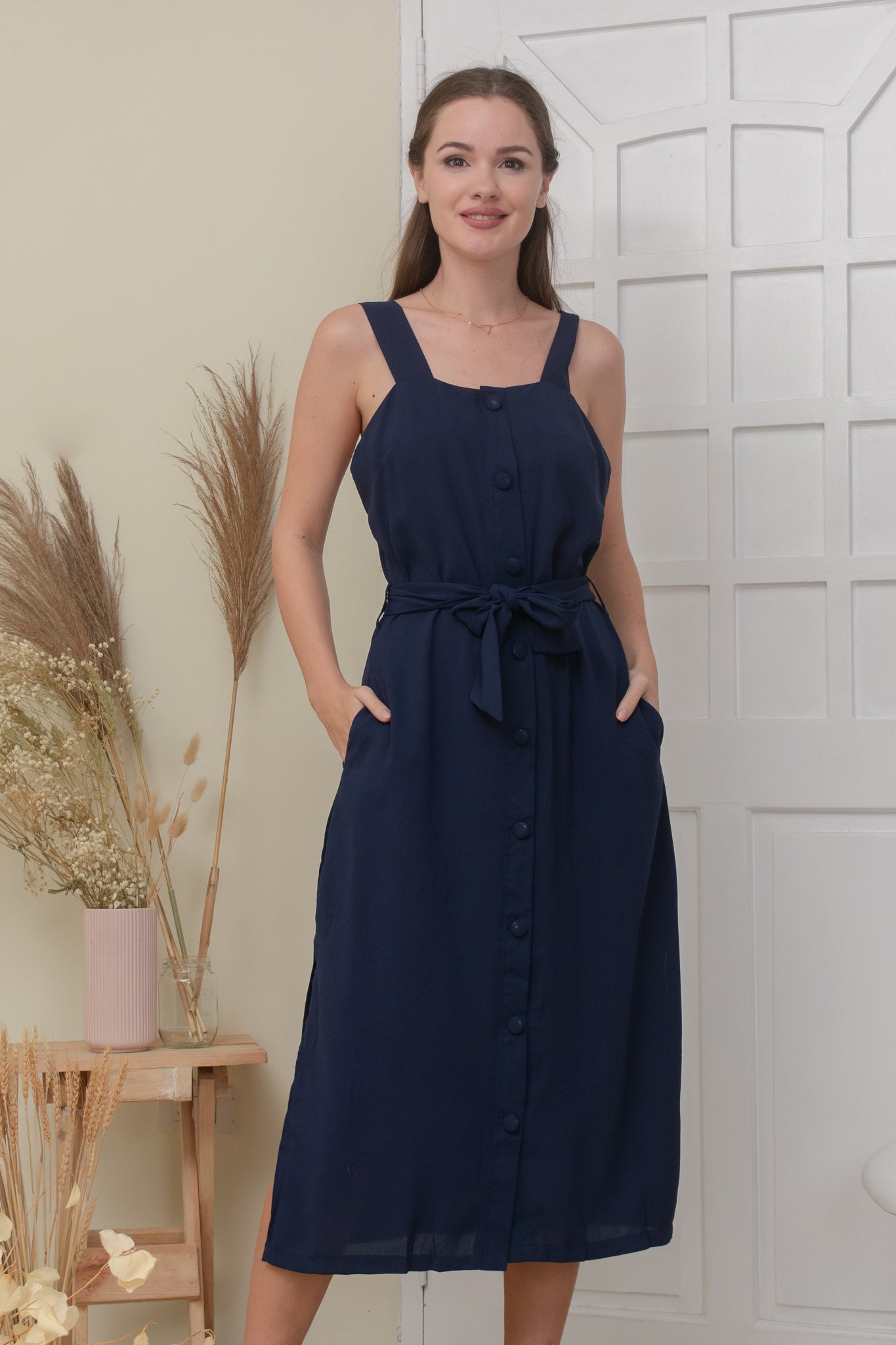 CORA DRESS IN NAVY BLUE