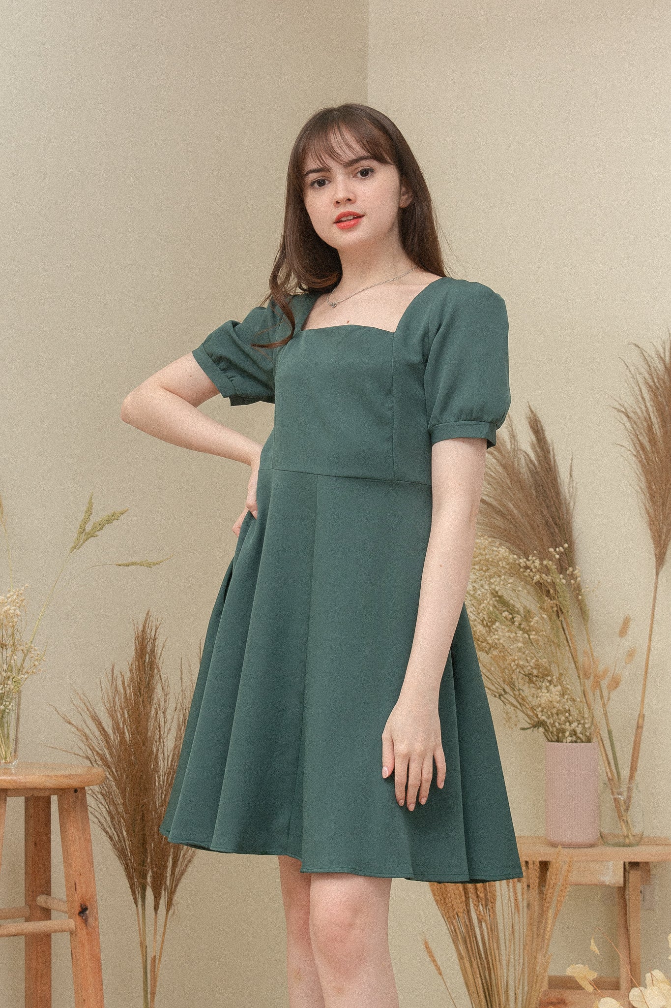 MINDY DRESS IN PINE