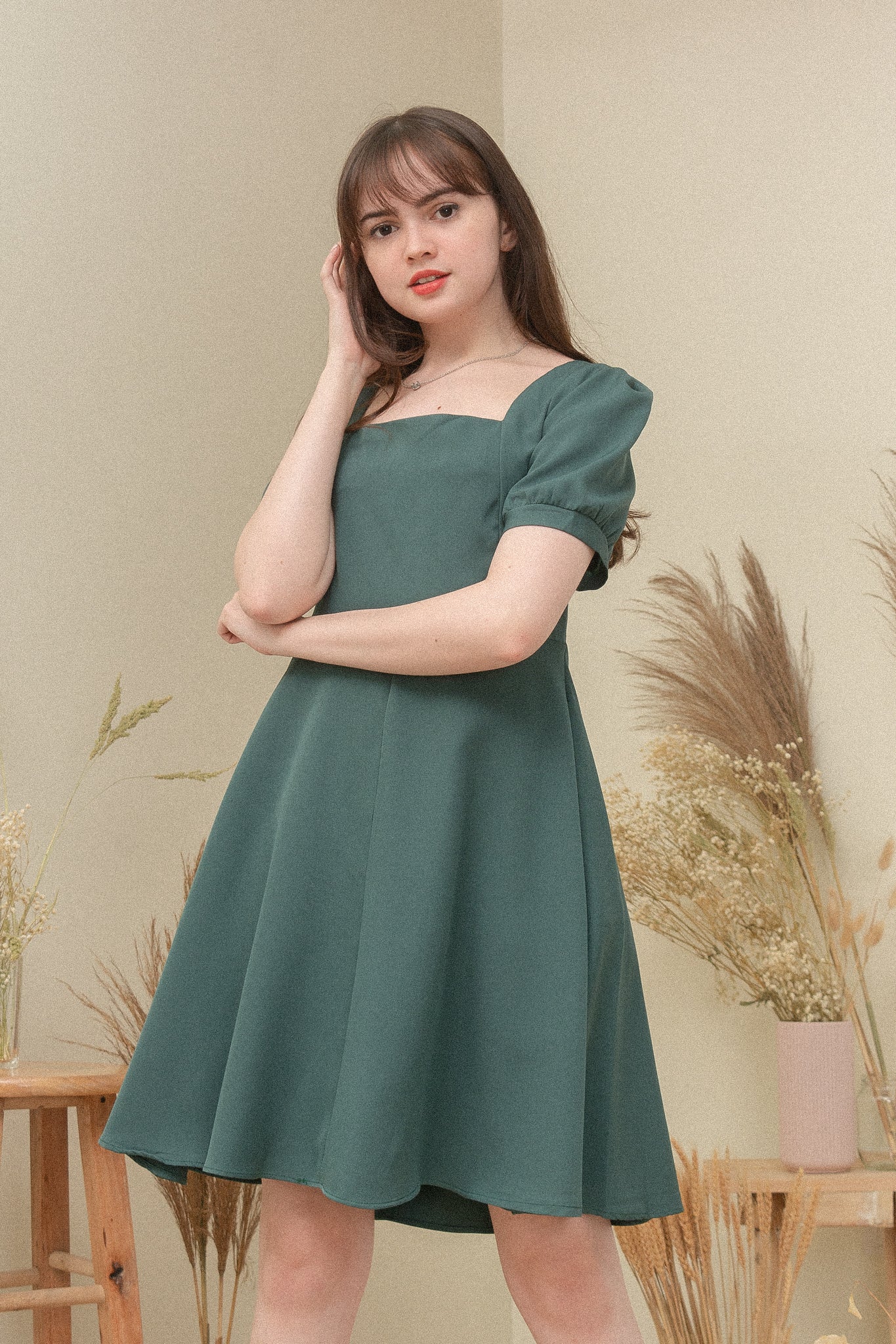 MINDY DRESS IN PINE