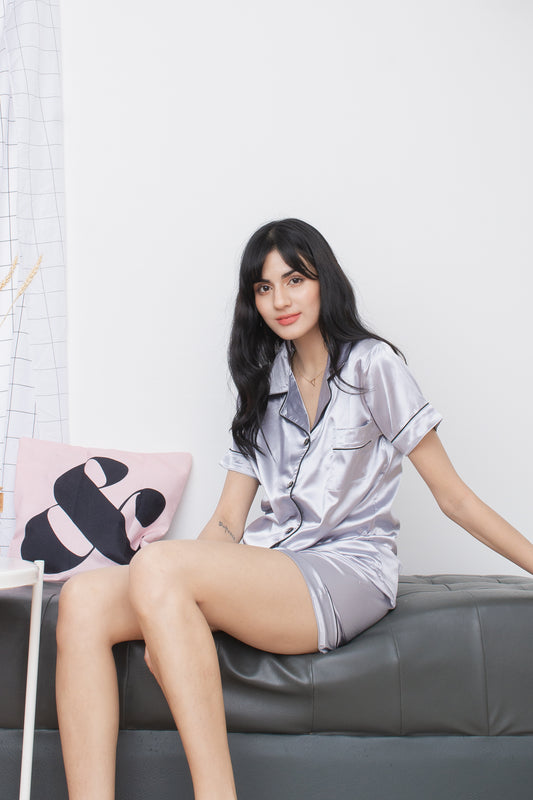 ZELDA SLEEPWEAR IN SILVER