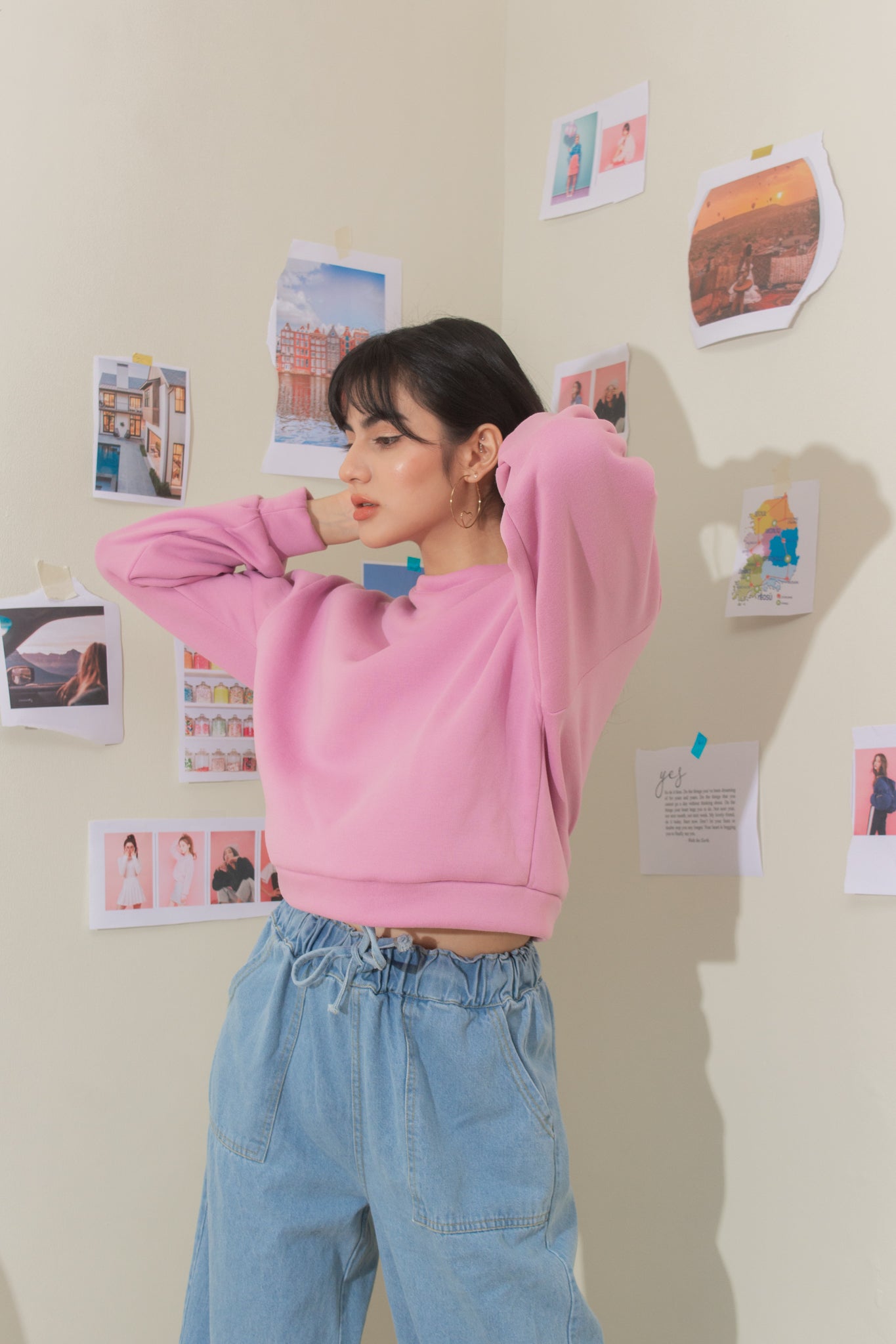 LARRY ALMOST CROPPED SWEATER