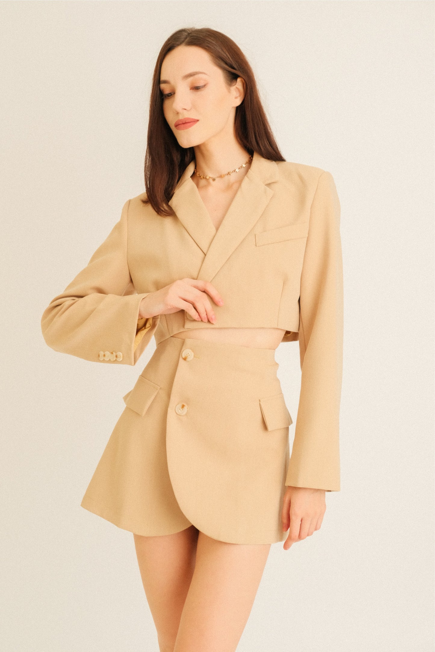 ZENDAYA COORDINATES IN BEIGE