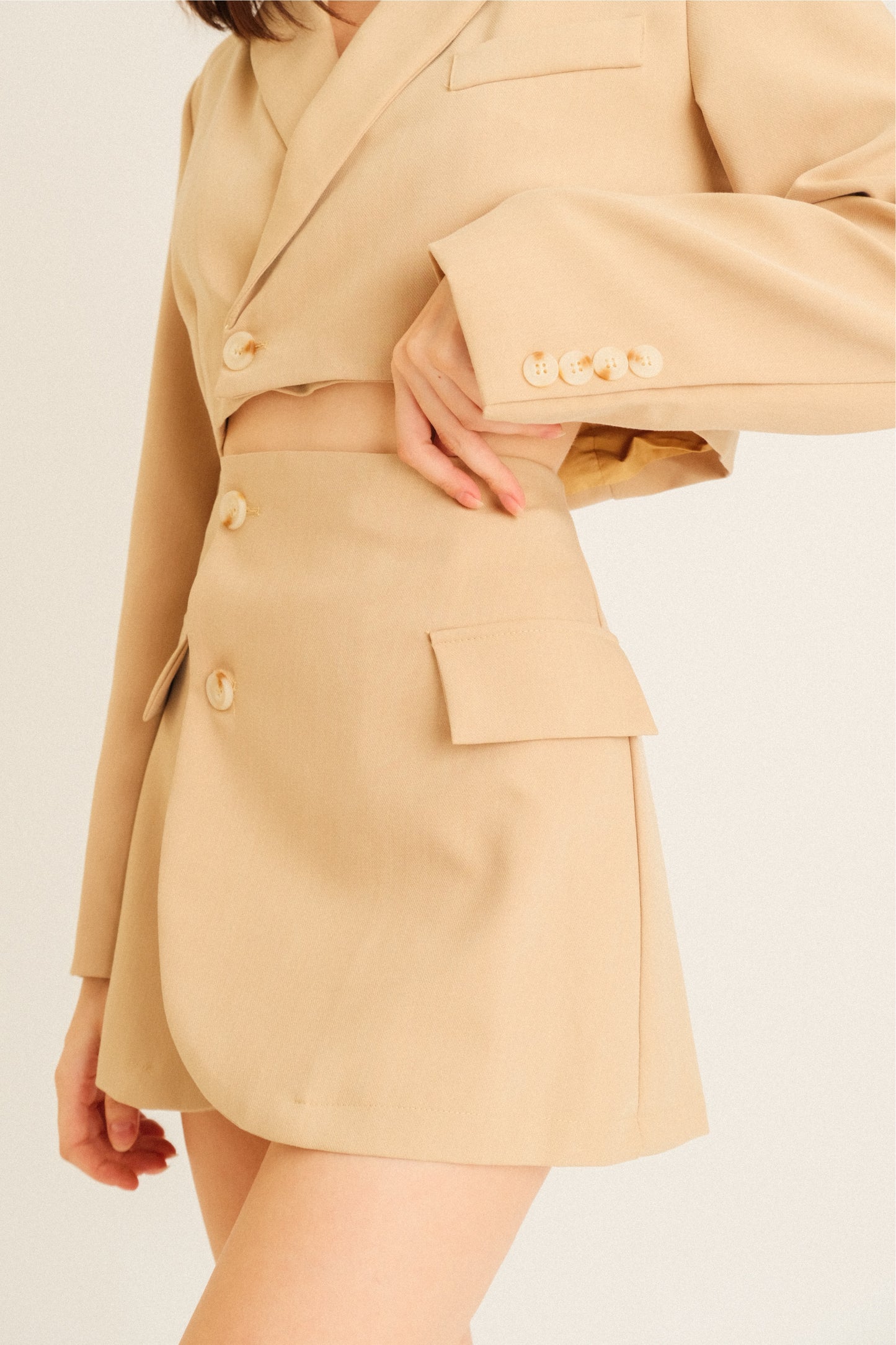 ZENDAYA COORDINATES IN BEIGE