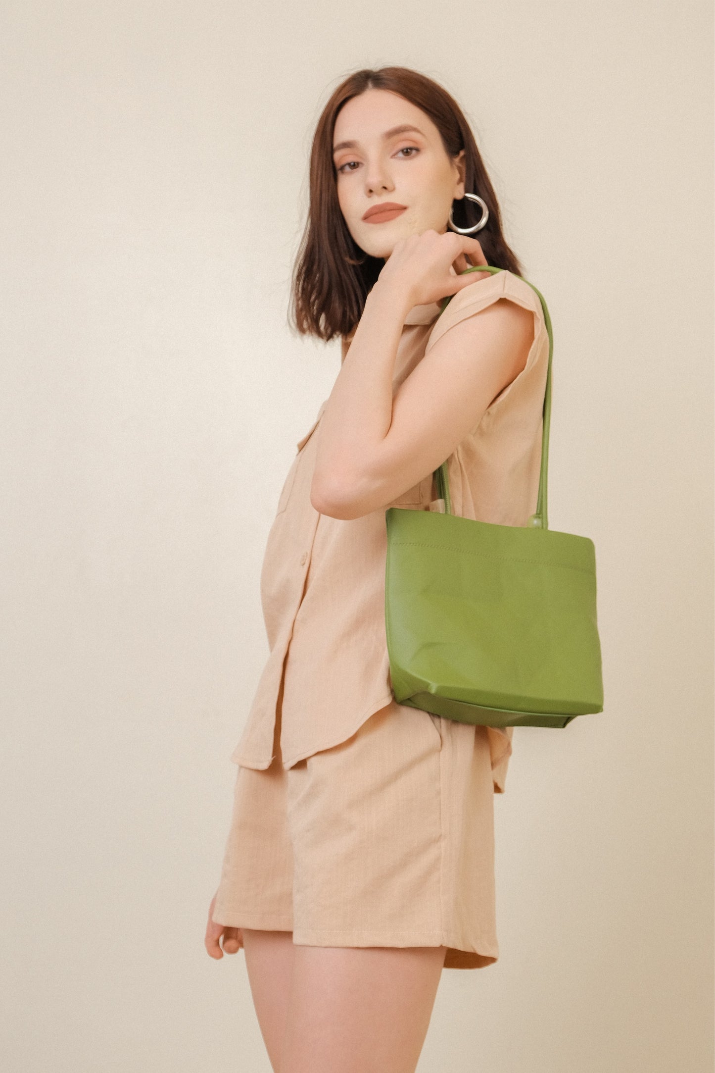 ALL MINE SHOULDER BAG IN GREEN TEA