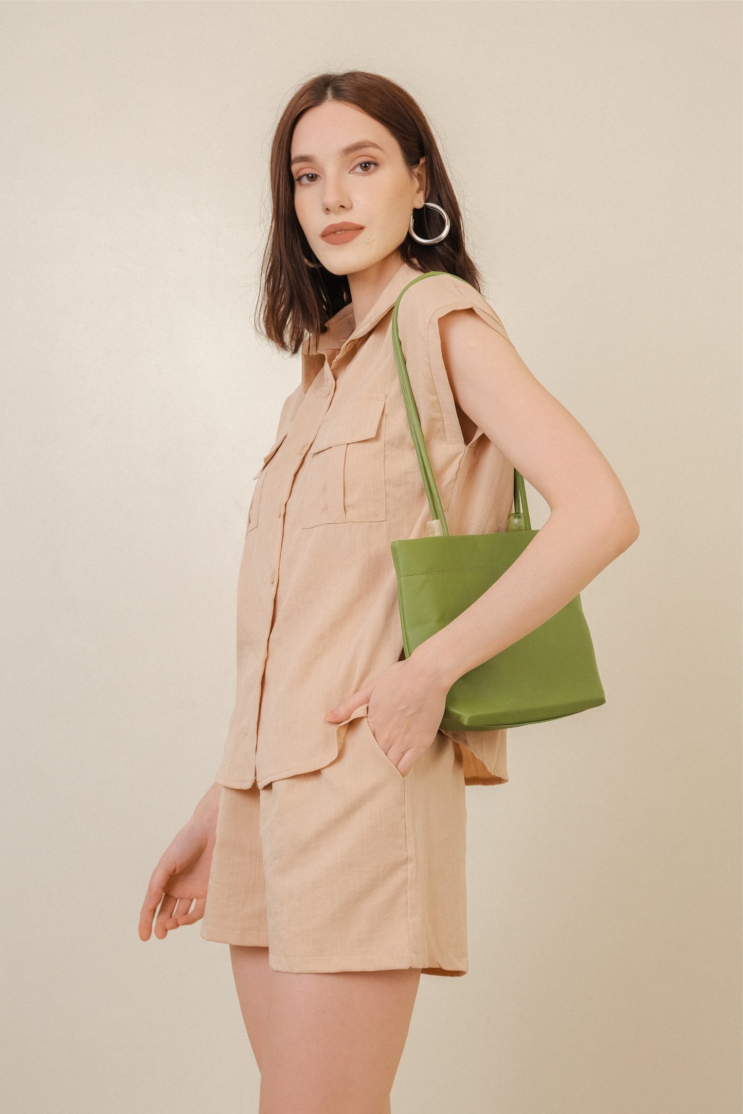 ALL MINE SHOULDER BAG IN GREEN TEA