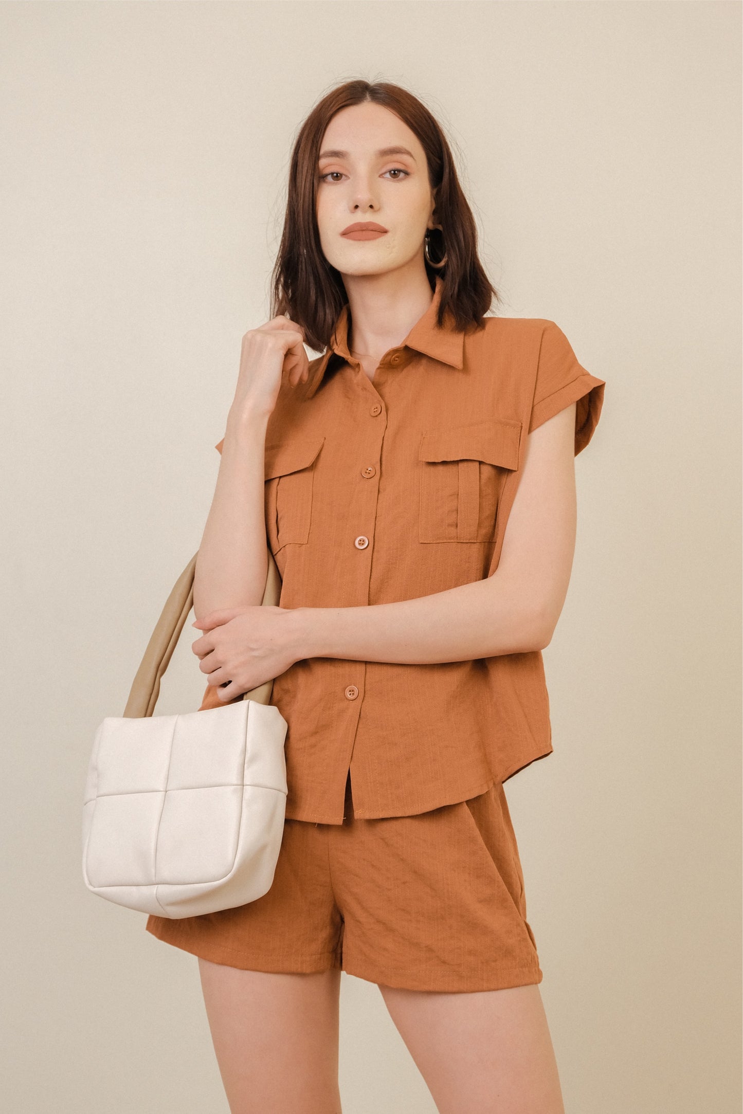 SLAY QUILTED HANDBAG IN CREAM