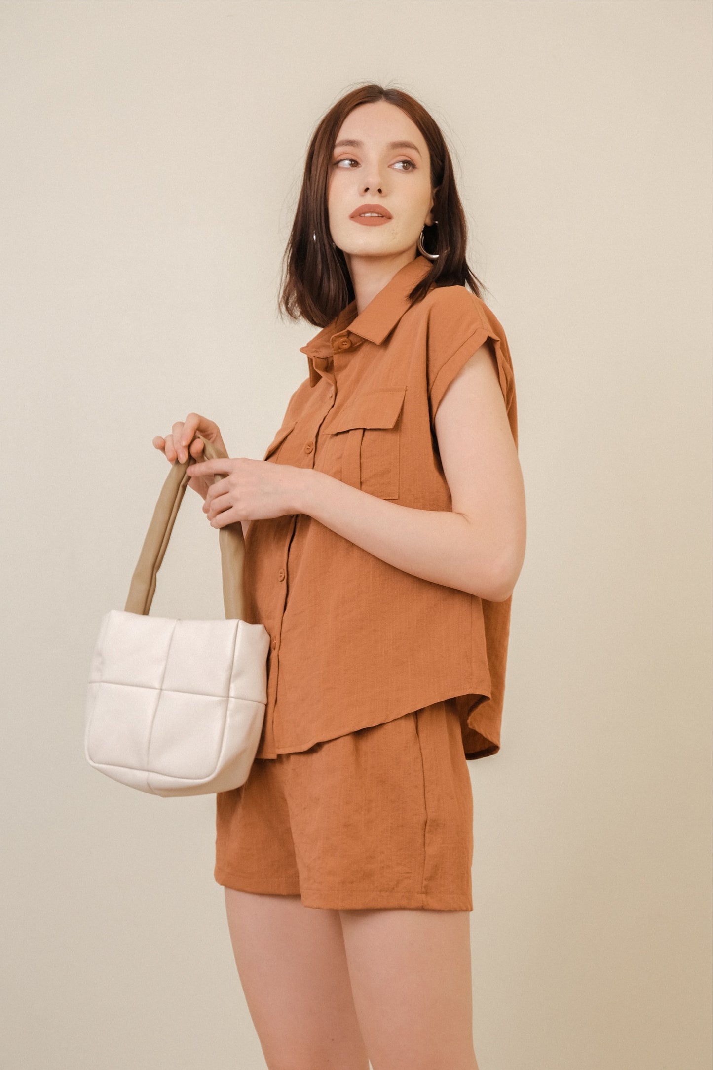 SLAY QUILTED HANDBAG IN CREAM