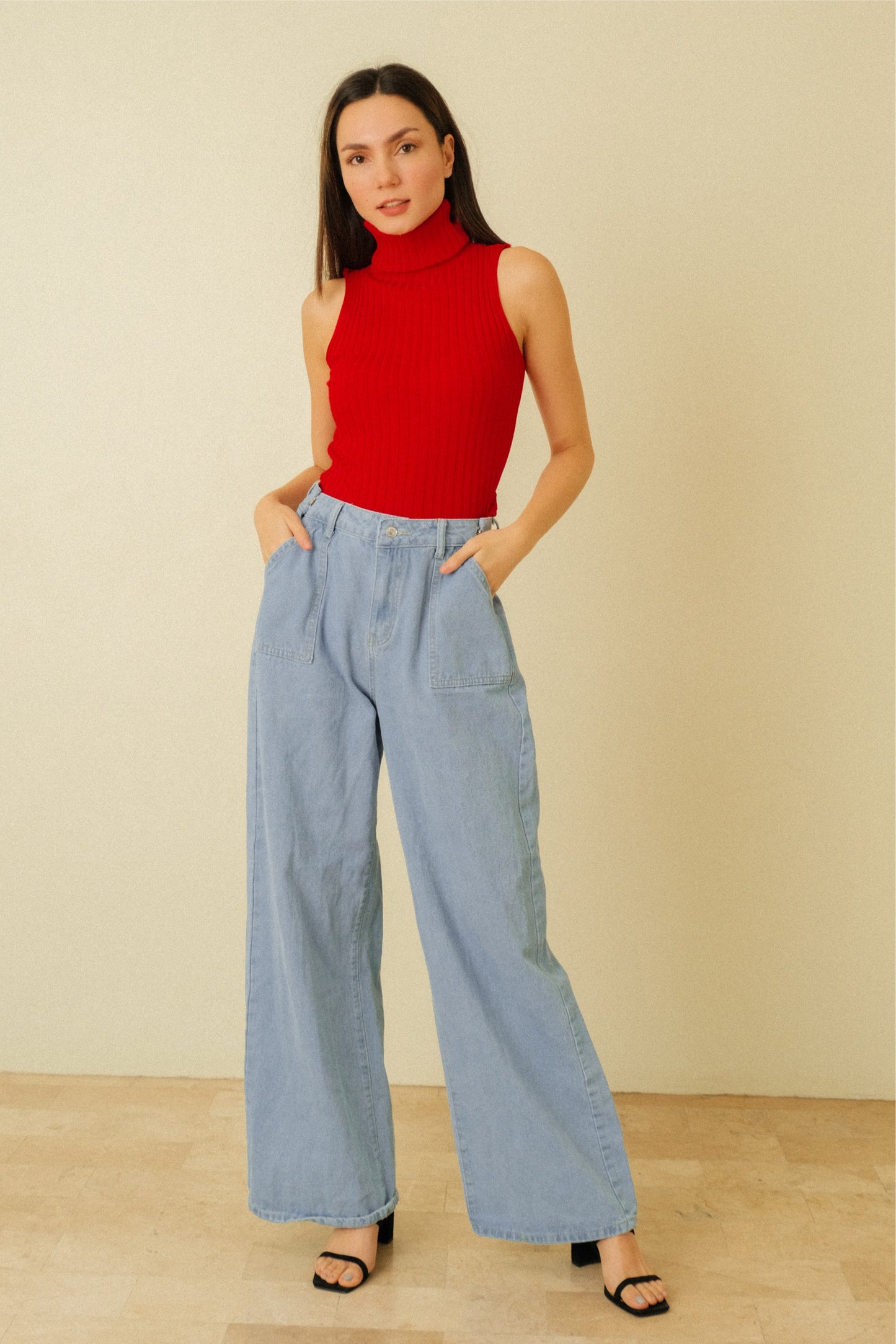 JENNICA TOP IN RED