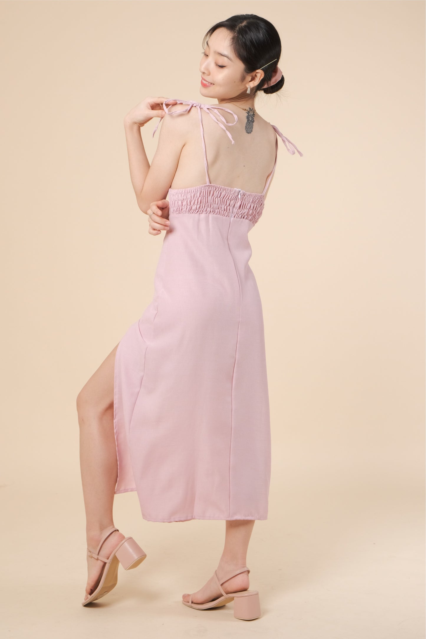 KENZIE DRESS IN LIGHT PINK
