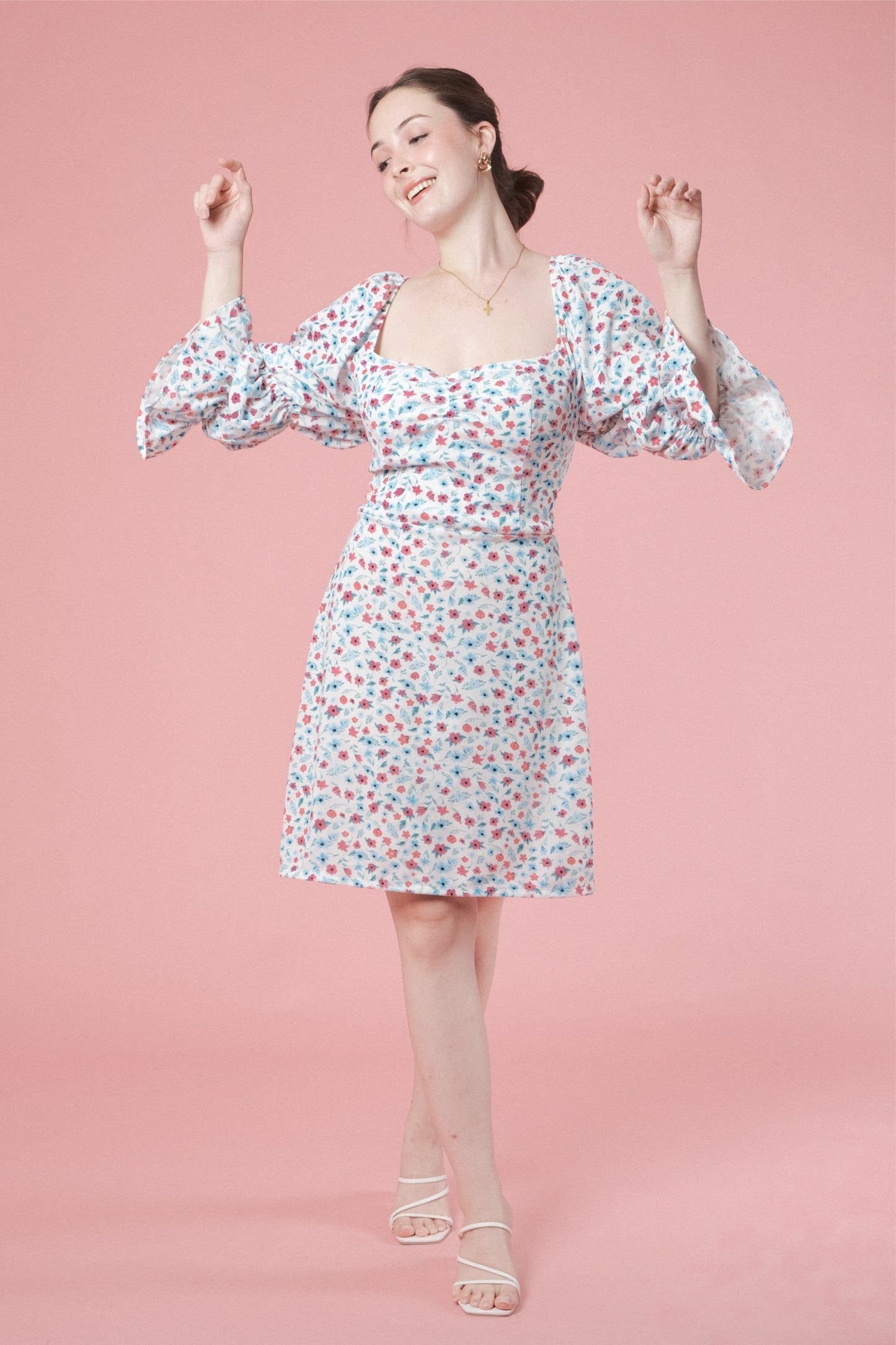 JESSICA DRESS IN WHITE/BLUE
