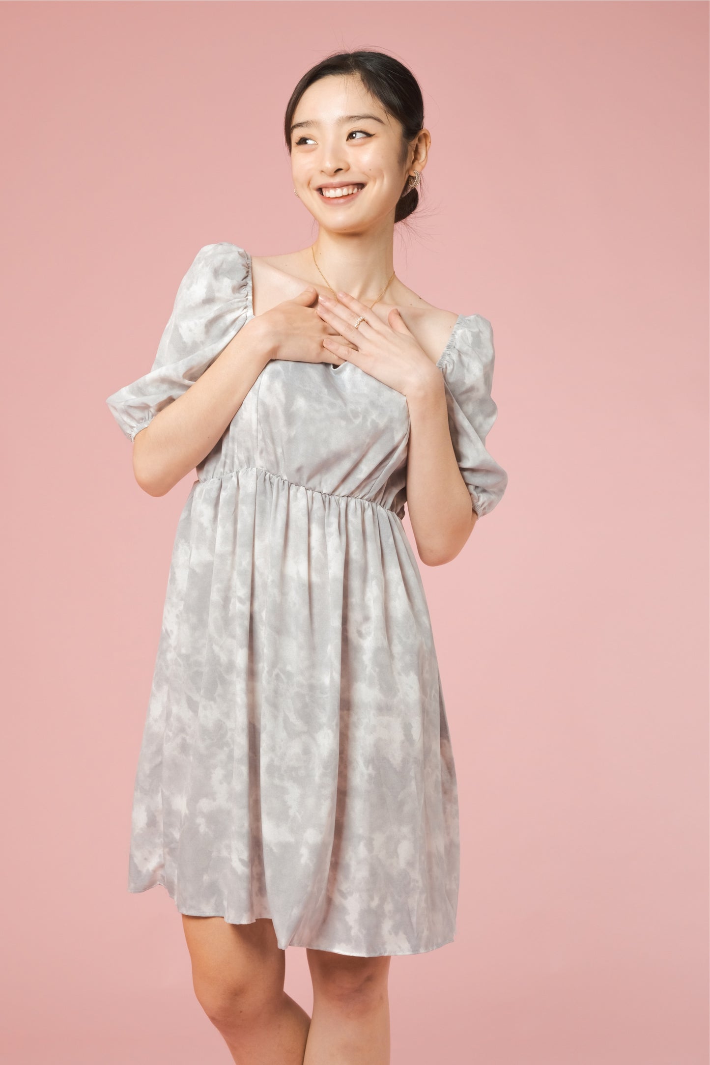 ARIANA DRESS IN GRAY