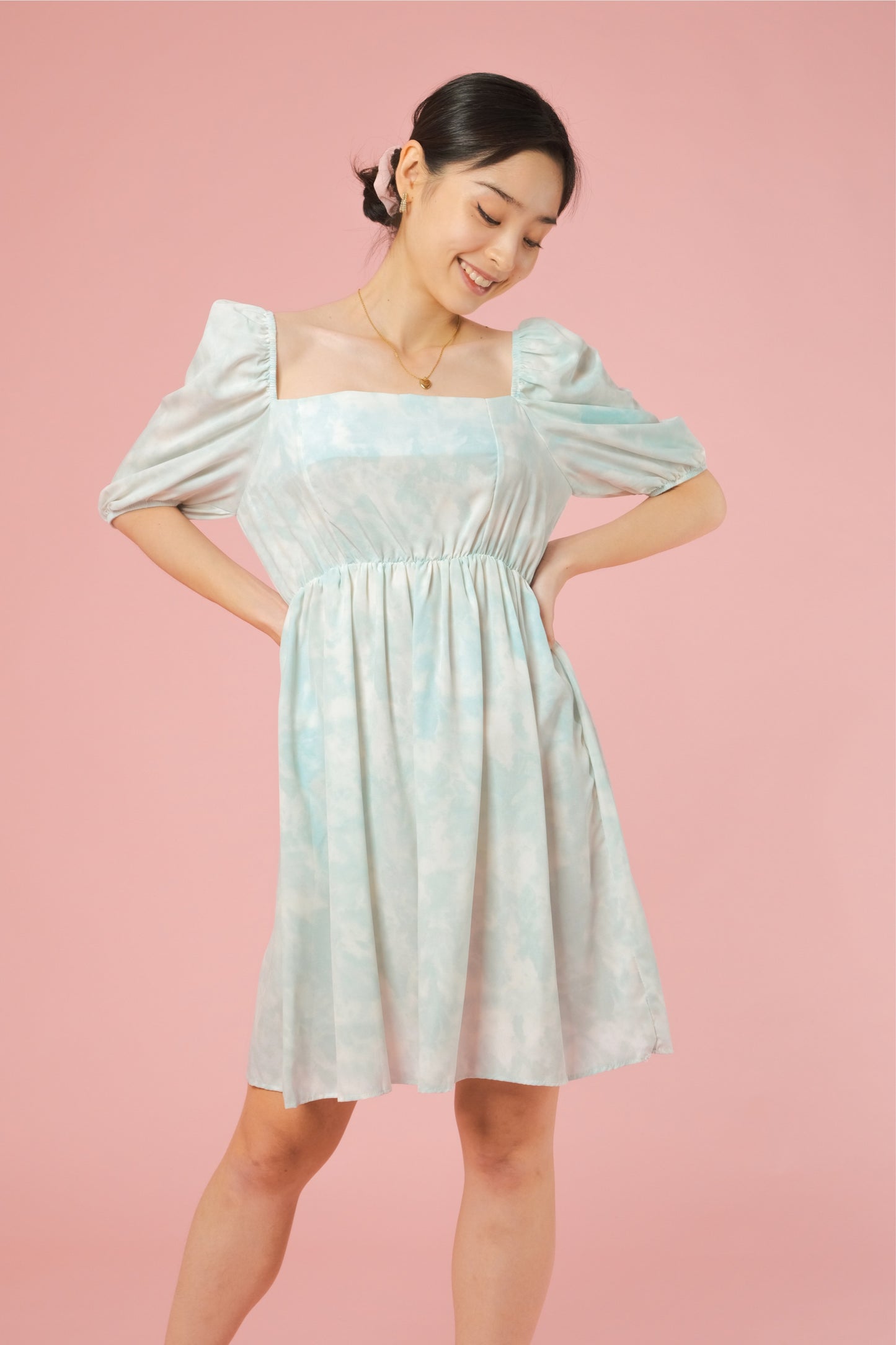 ARIANA DRESS IN MINT