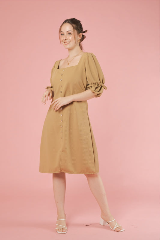 IVY DRESS IN WARM TAN
