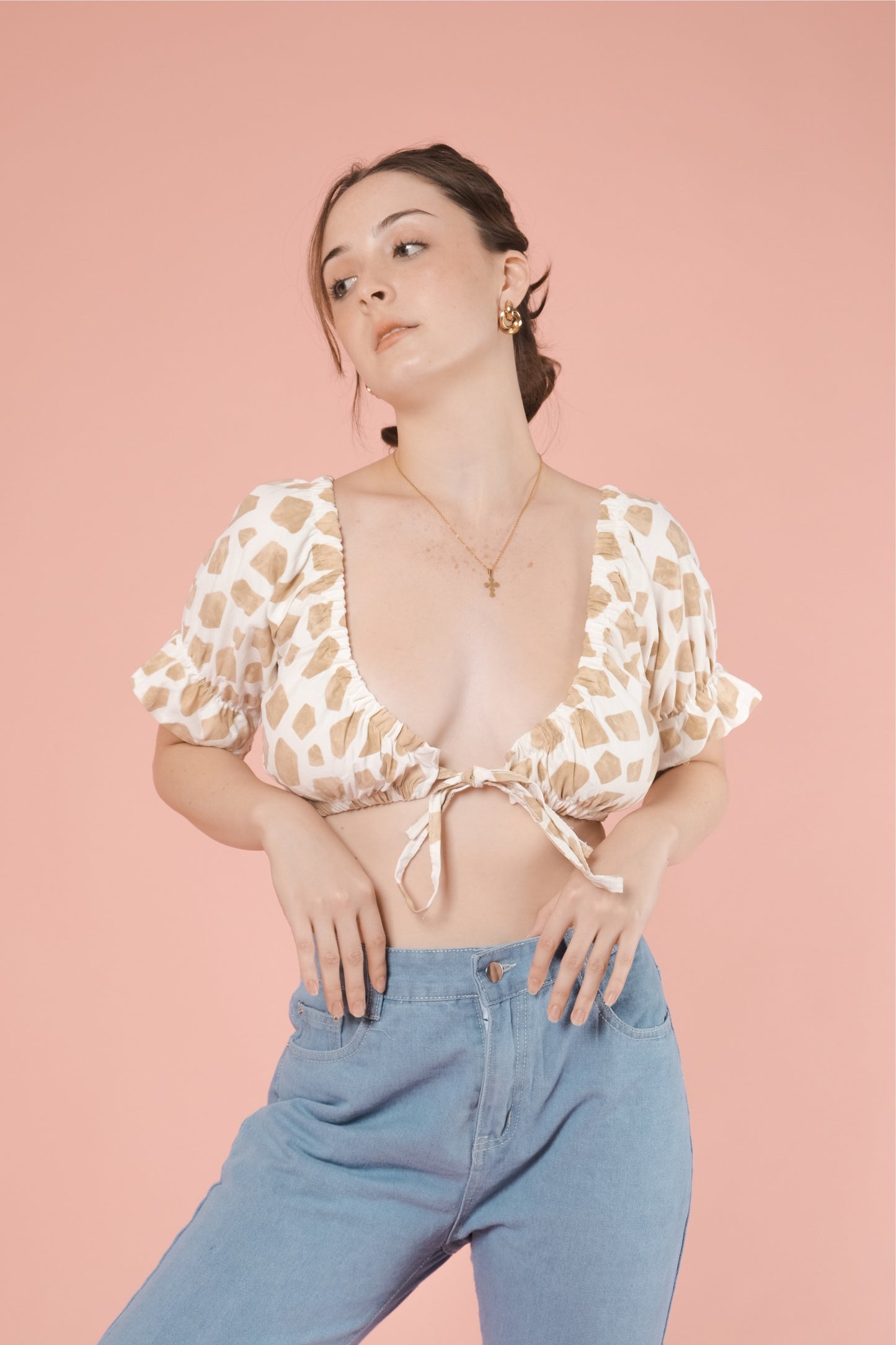 SKYLAR CROP TOP IN BROWN