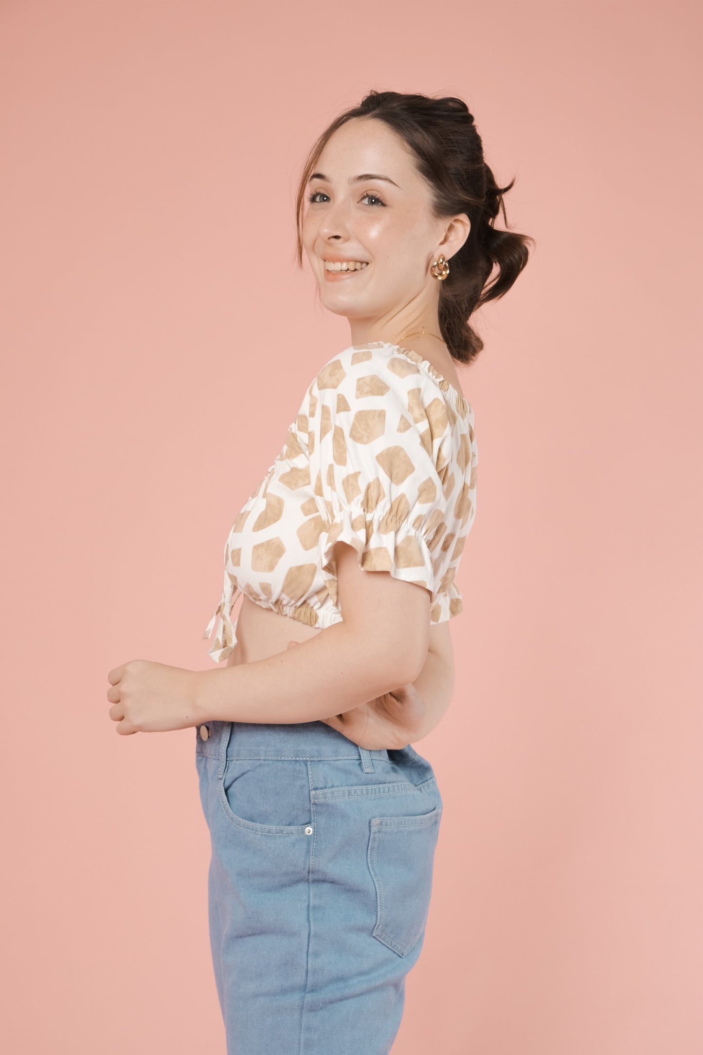 SKYLAR CROP TOP IN BROWN