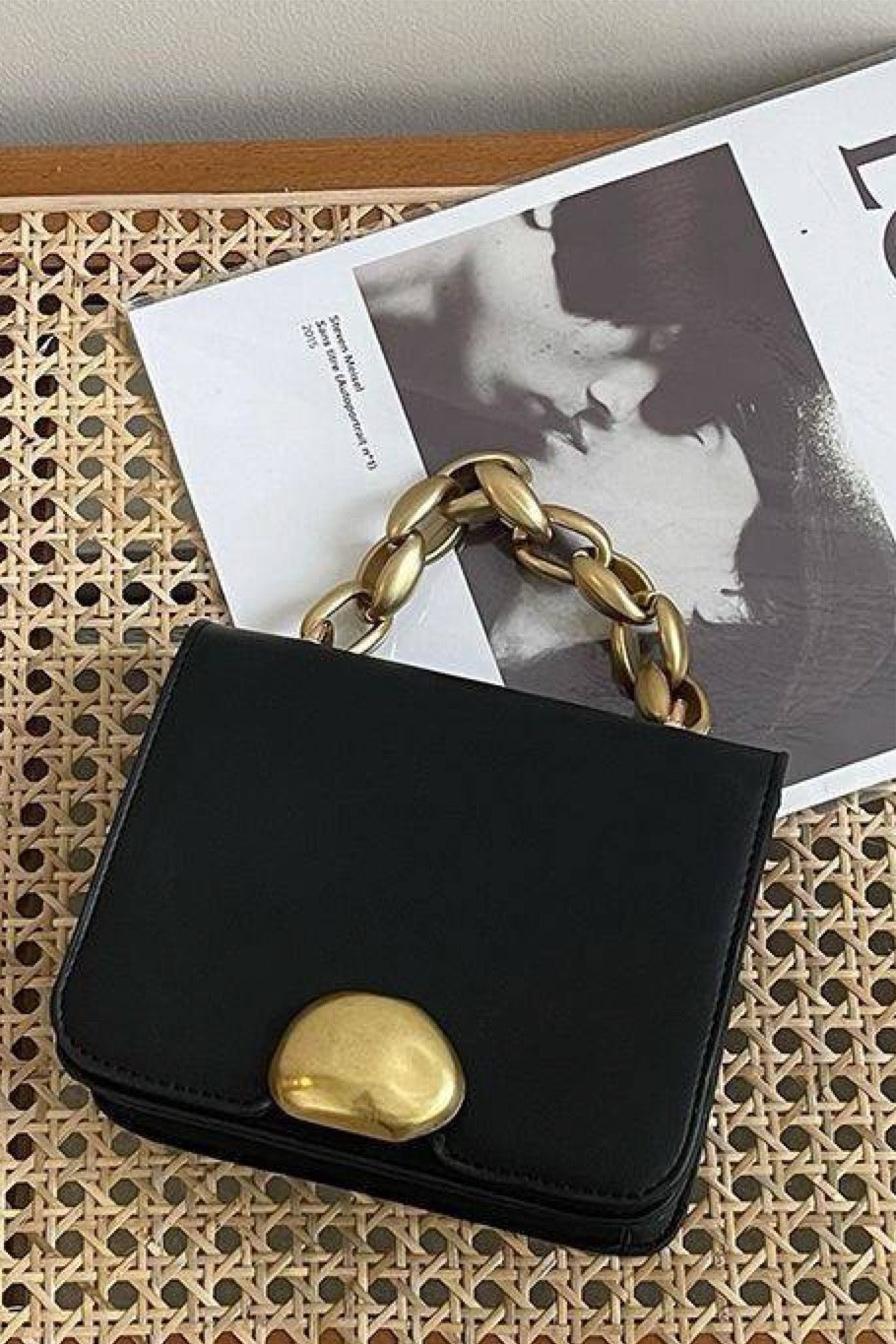 YOUR HIGHNESS SHOULDER BAG