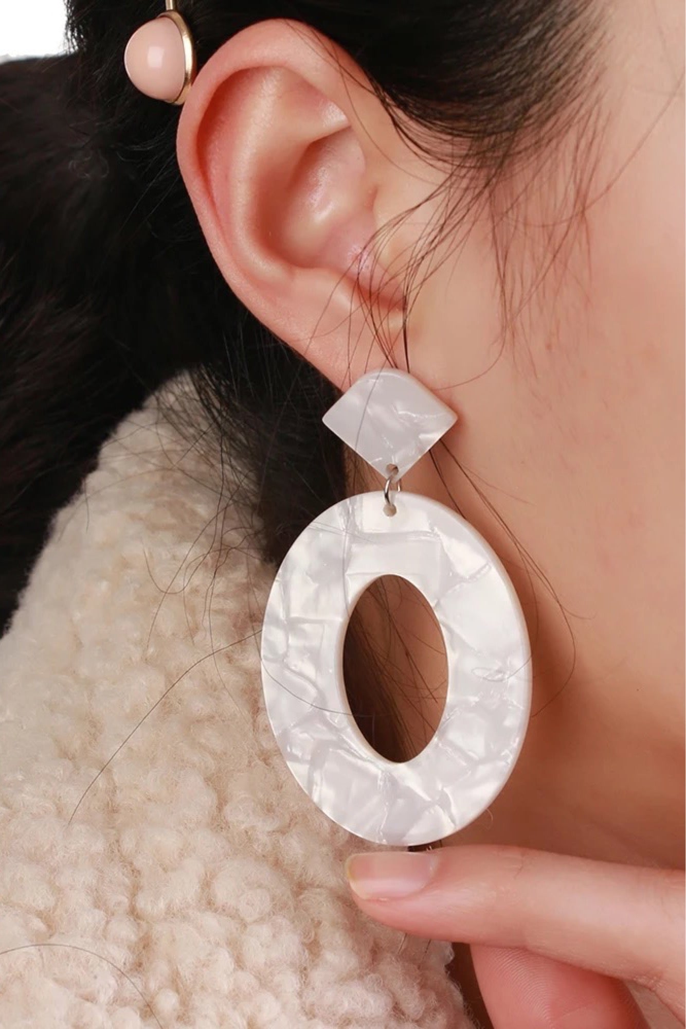 TEVIA EARRINGS