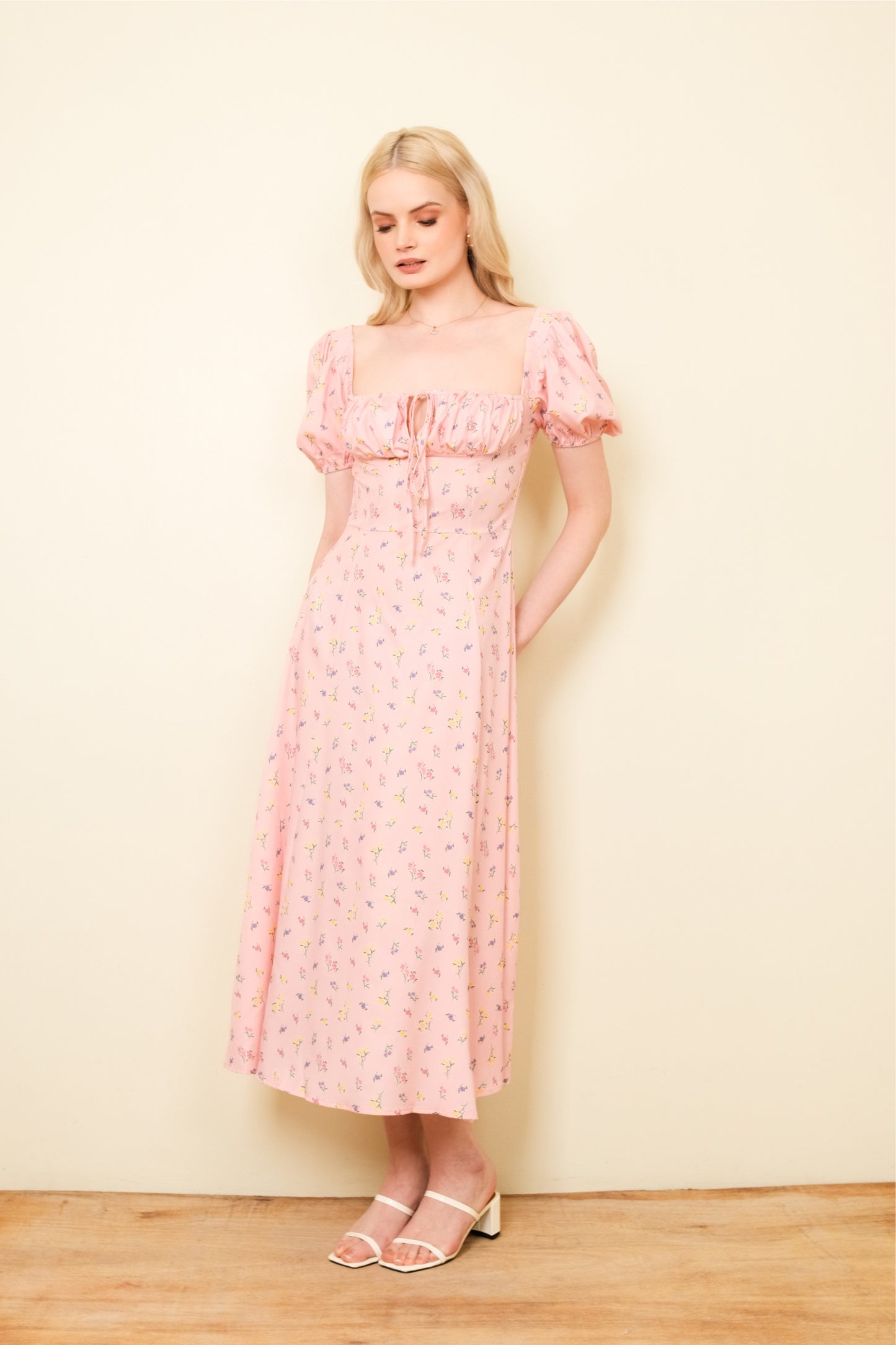 IKA DRESS IN BLUSH PINK