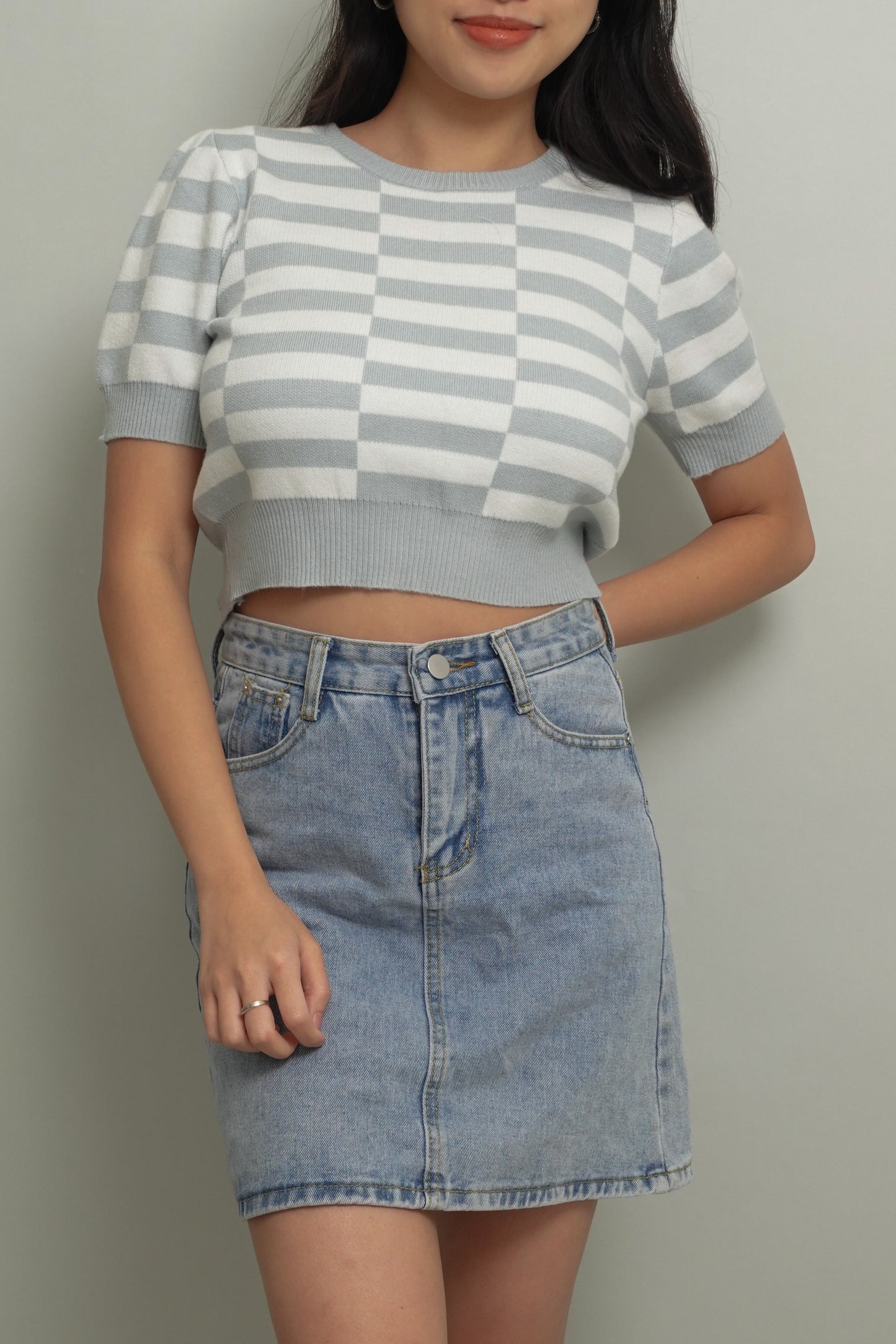 GECA CHECKERED KNITTED CROPPED TOP