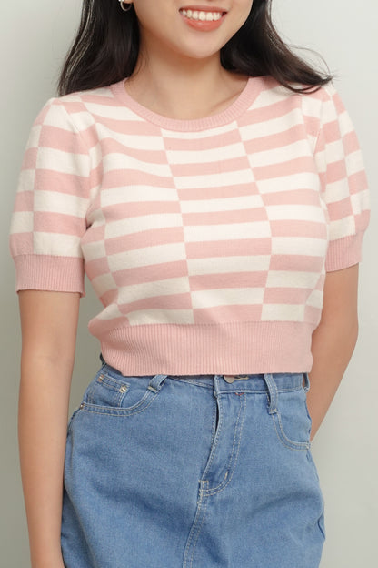 GECA CHECKERED KNITTED CROPPED TOP