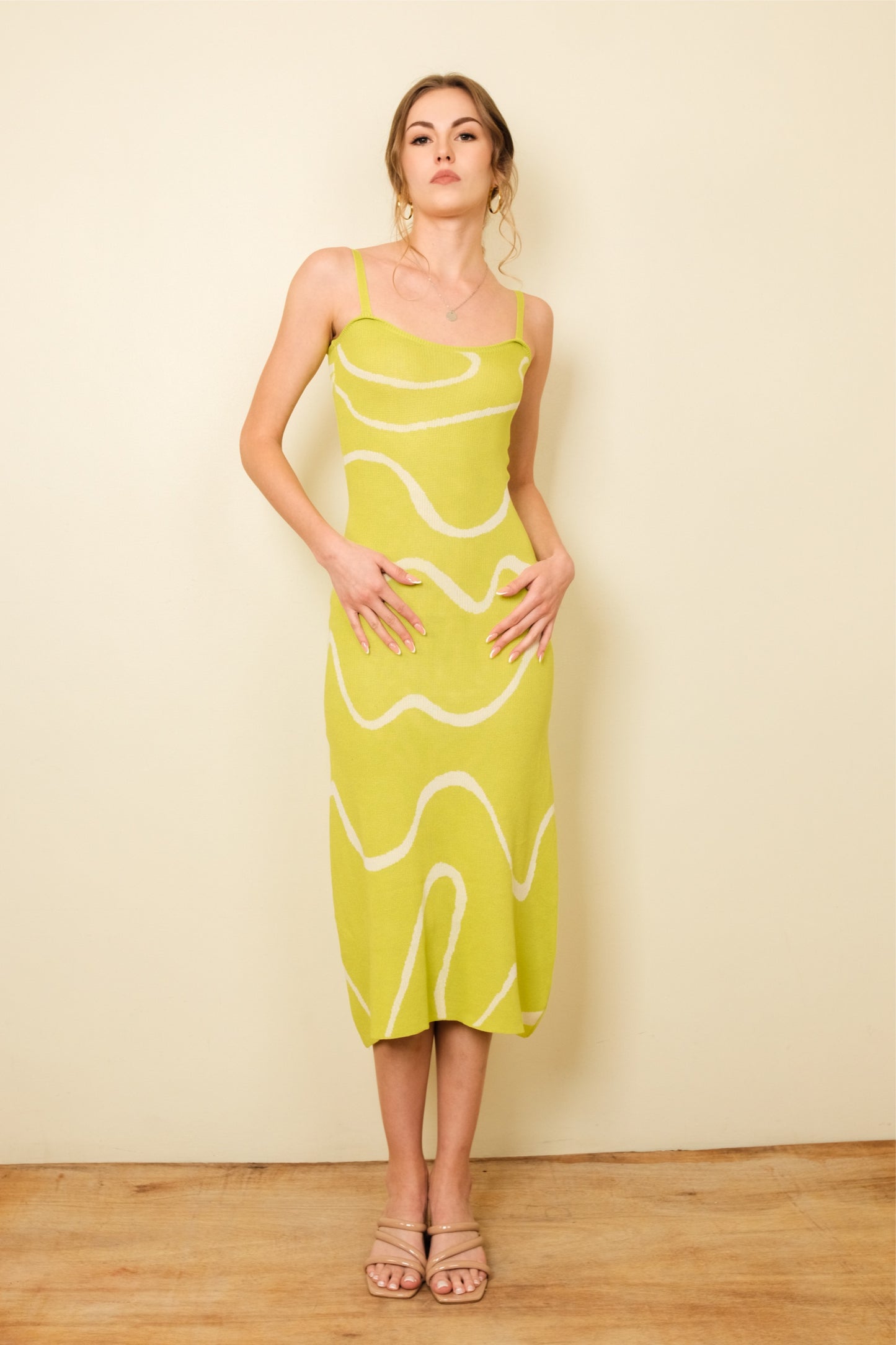 MENCHI DRESS IN LIME