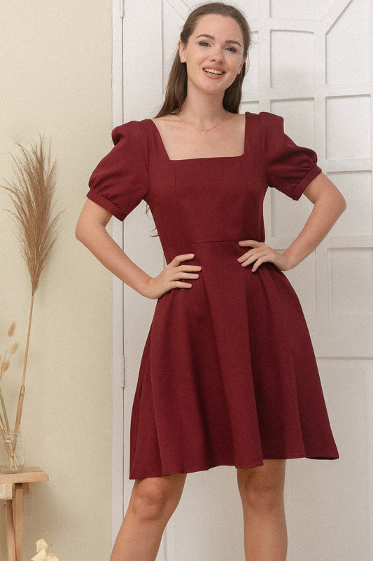 MINDY DRESS IN MAROON