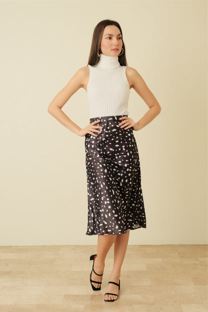 MONIQUE SKIRT IN BLACK